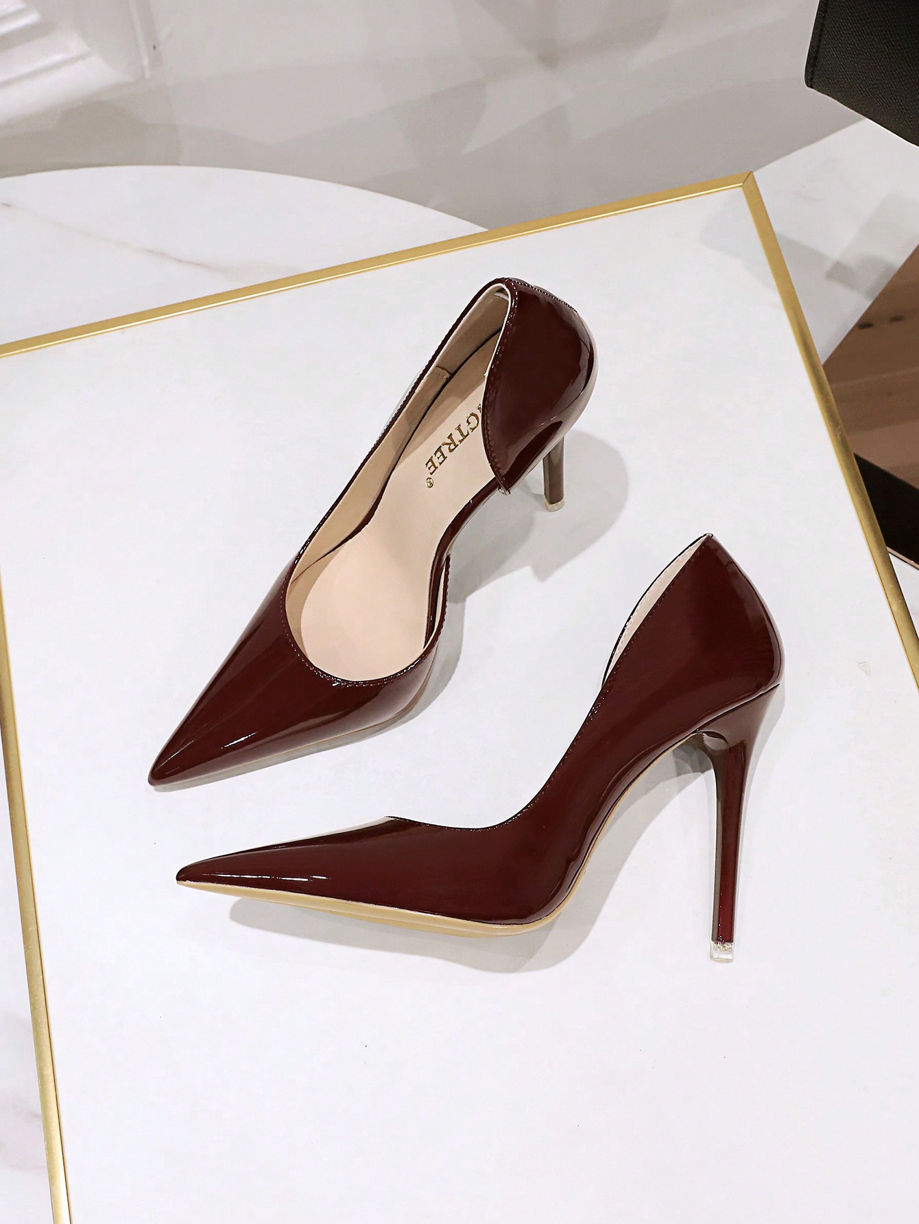 In Burgundy Women Pumps