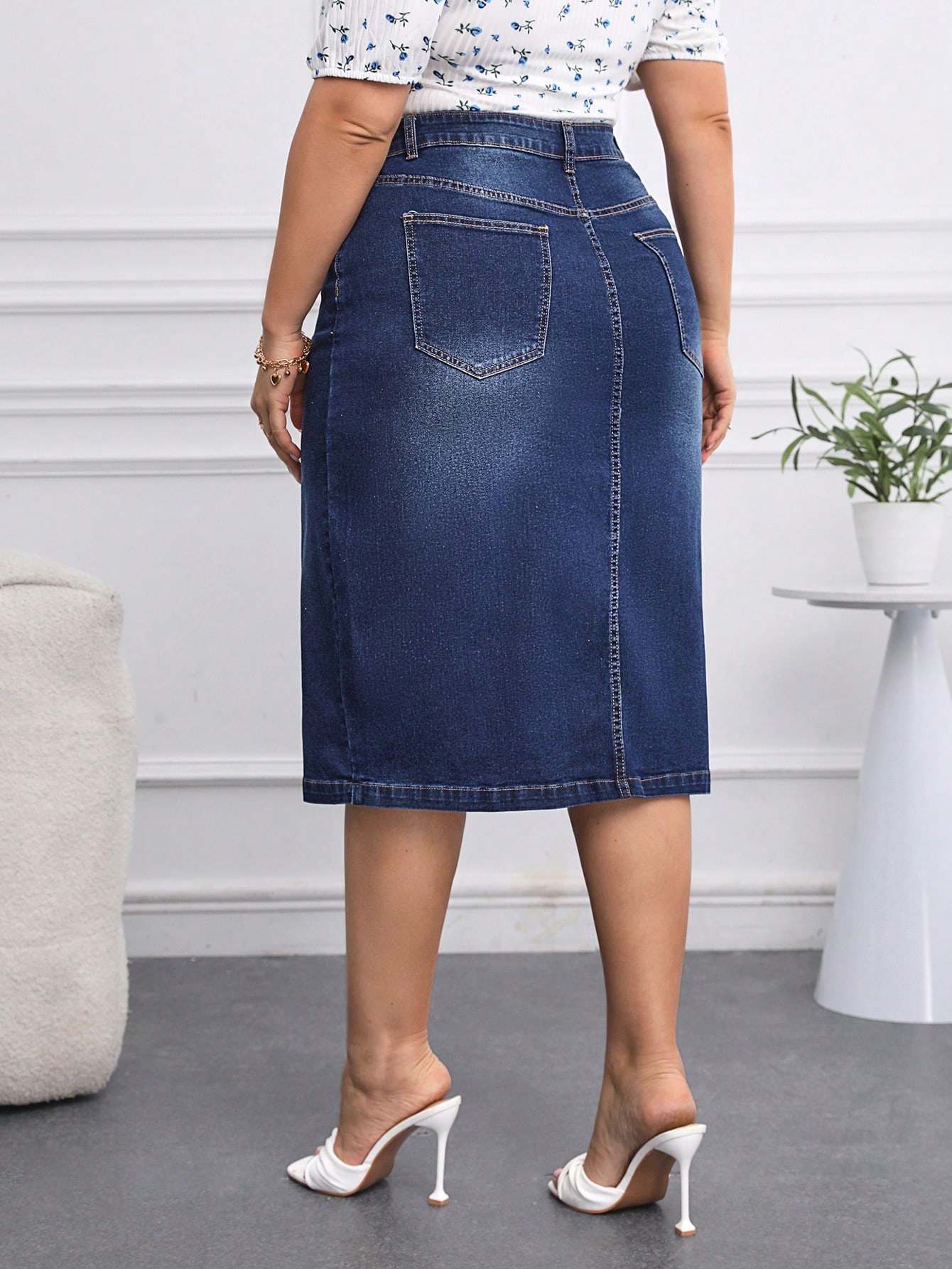 Plus Size Denim Skirts