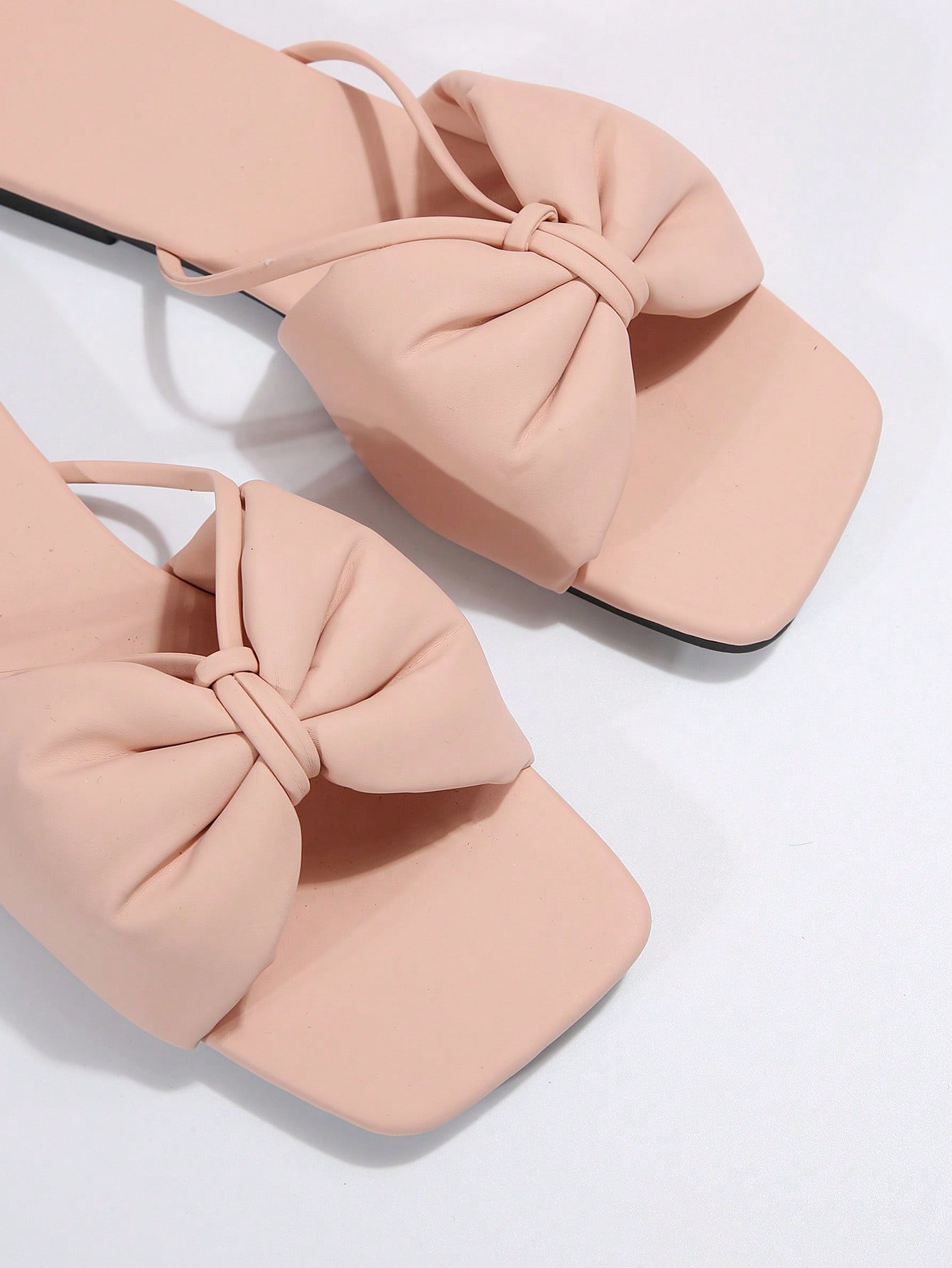 In Baby Pink Women Flat Sandals