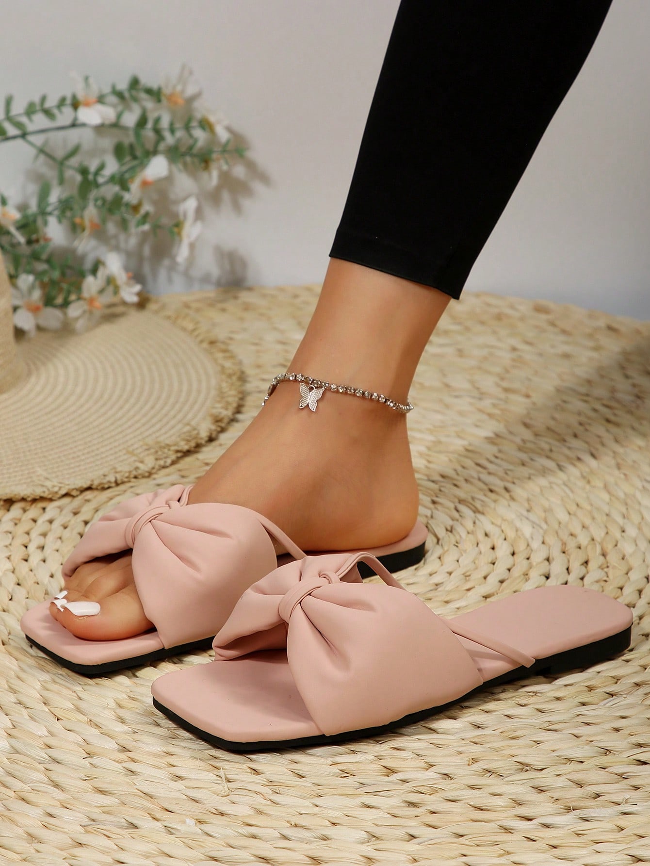 In Baby Pink Women Flat Sandals