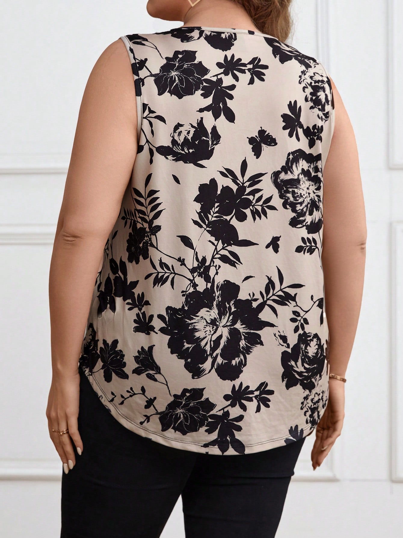 Plus Size Tank Tops & Camis