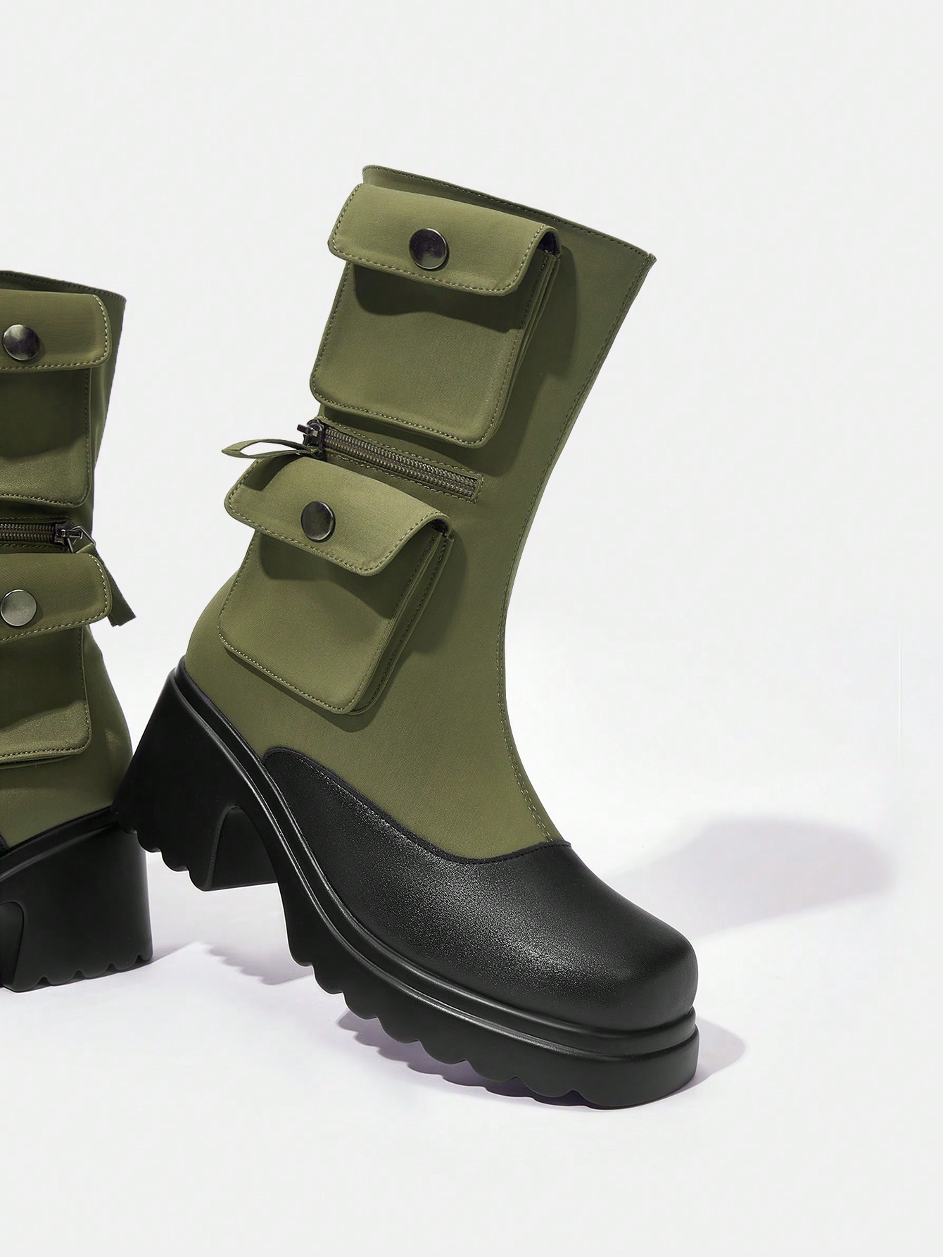 In Green Women Fashion Boots