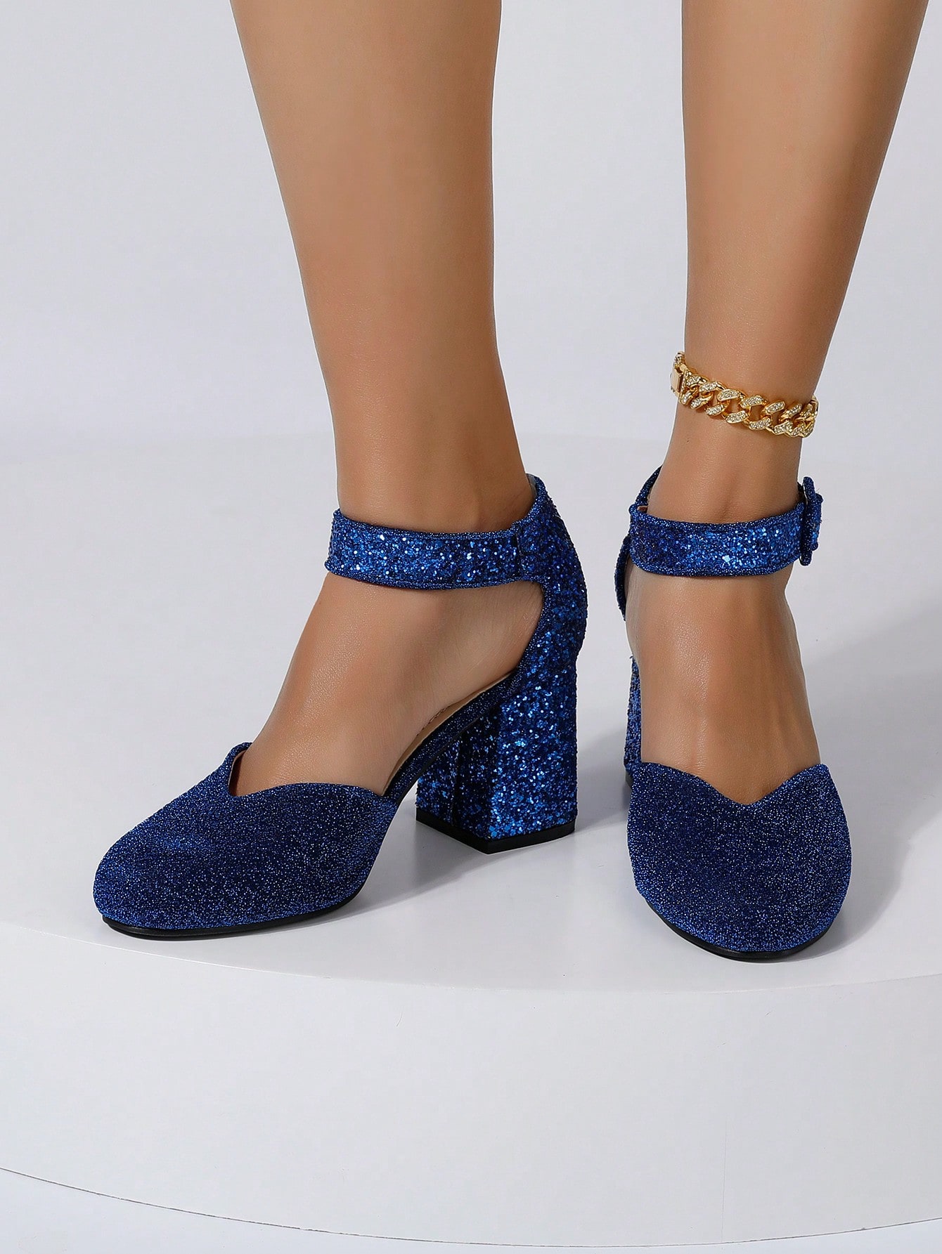 In Royal Blue Women Pumps