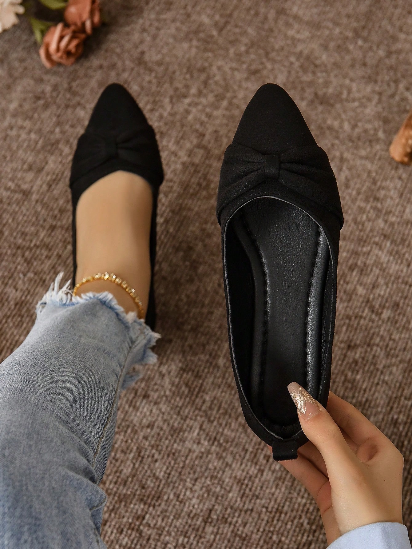 Women Flats Below $9.99