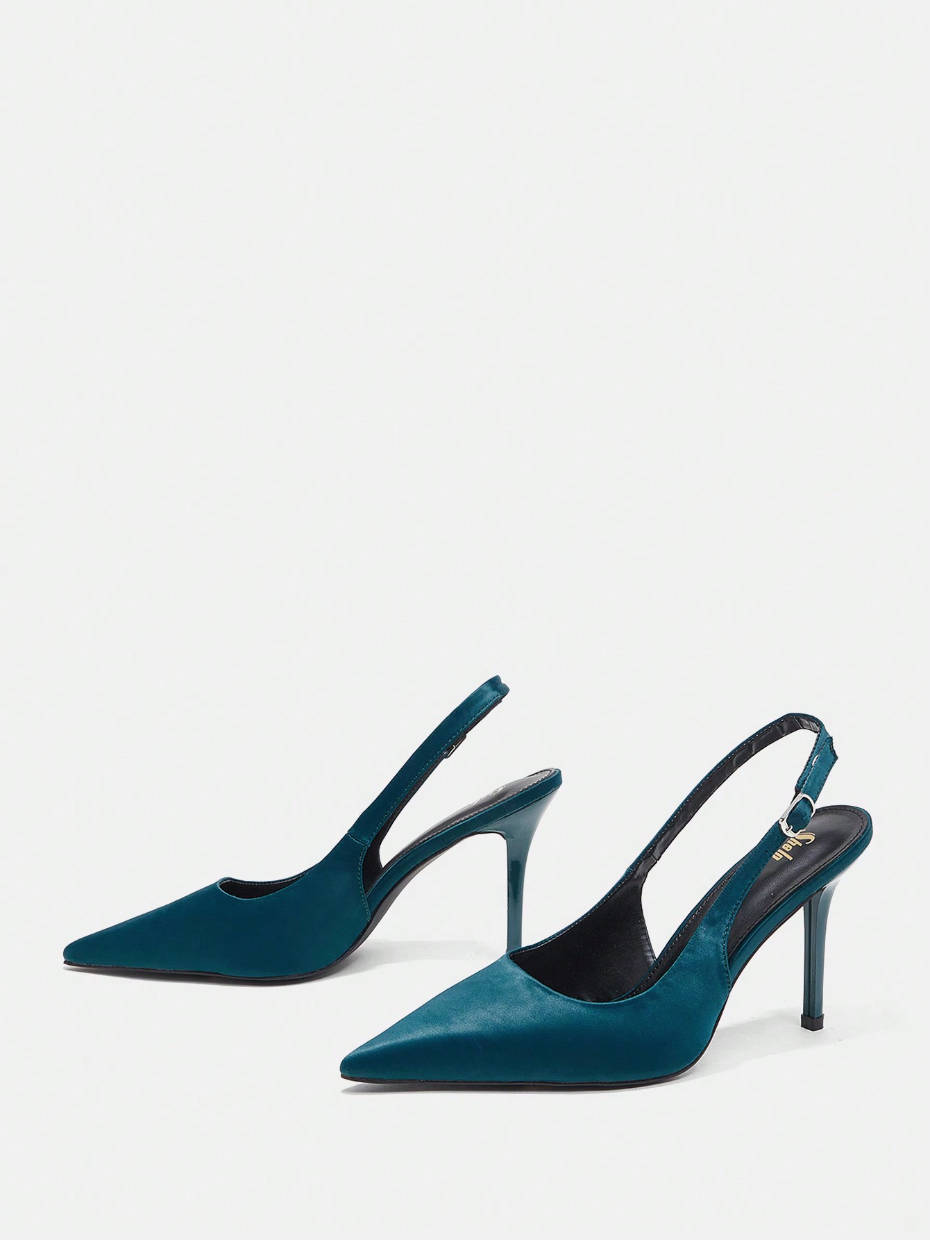 In Navy Blue Women Pumps