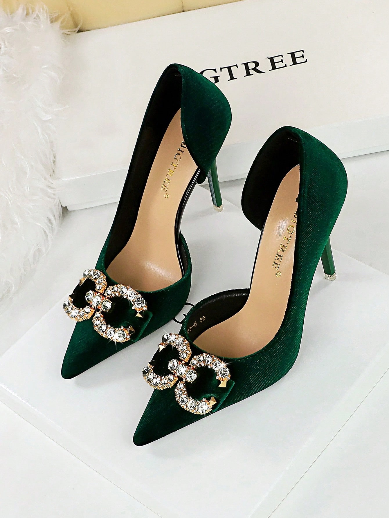 In Green Women Pumps