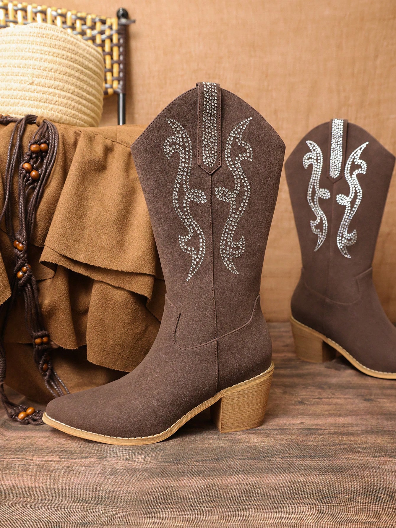 In Coffee Brown Women Fashion Boots