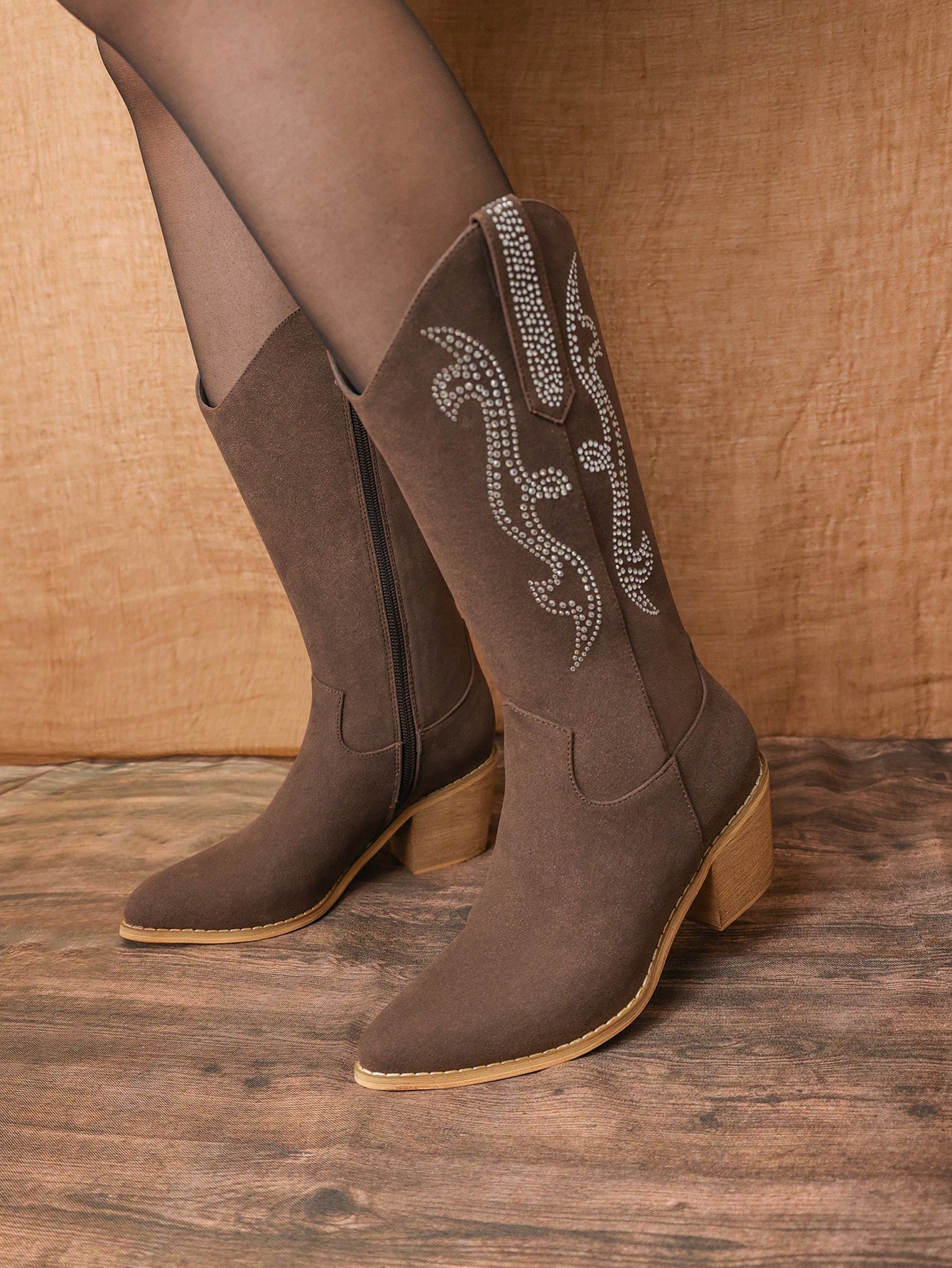 In Coffee Brown Women Fashion Boots