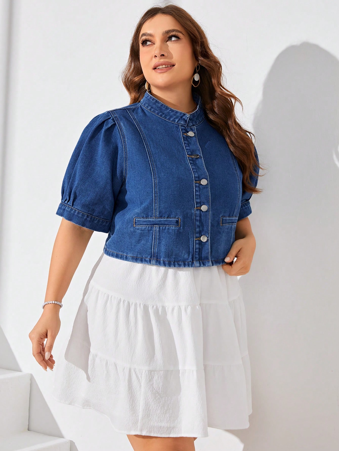 In Short Sleeve Plus Size Denim Jackets