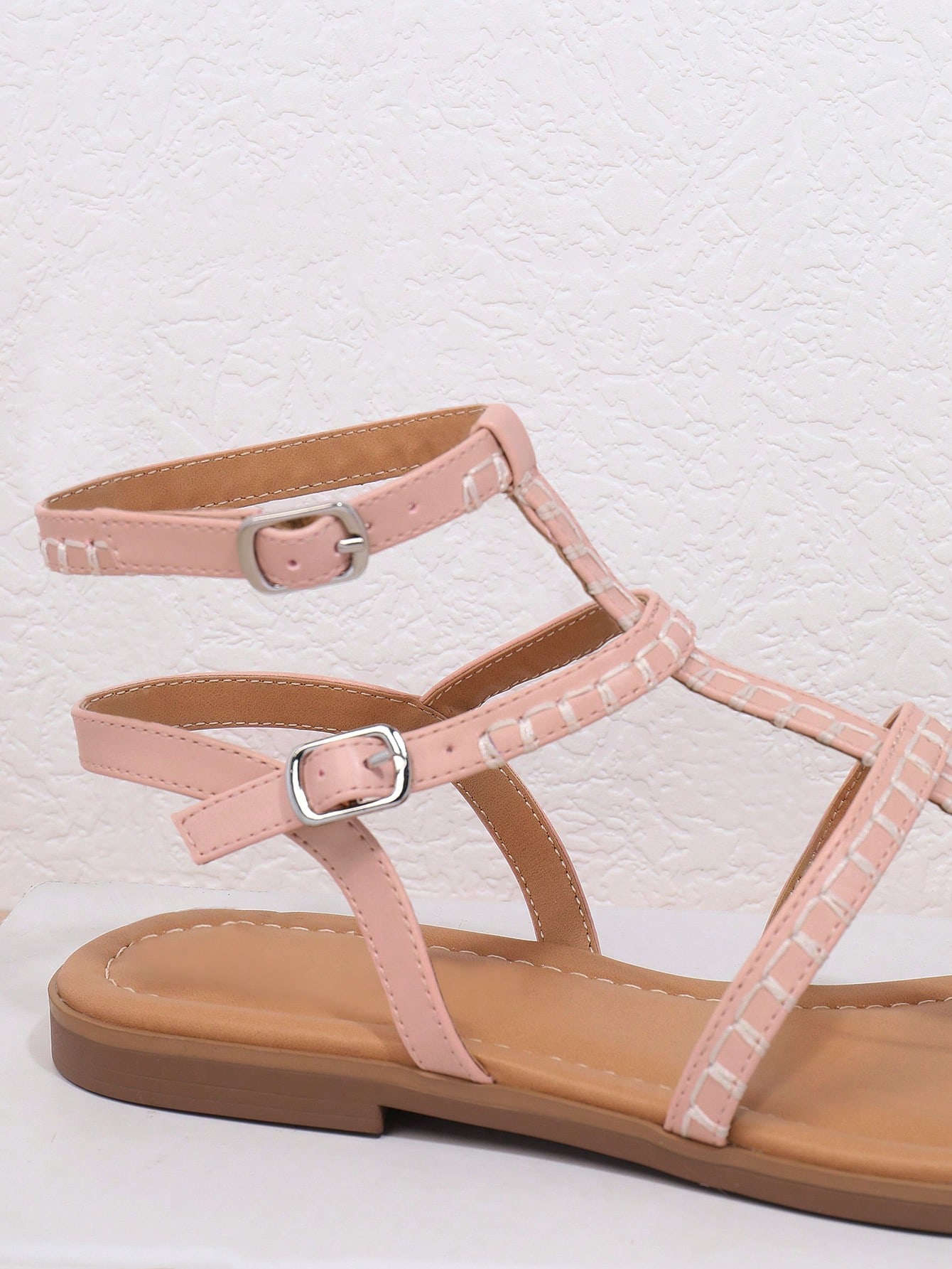 In Baby Pink Women Flat Sandals