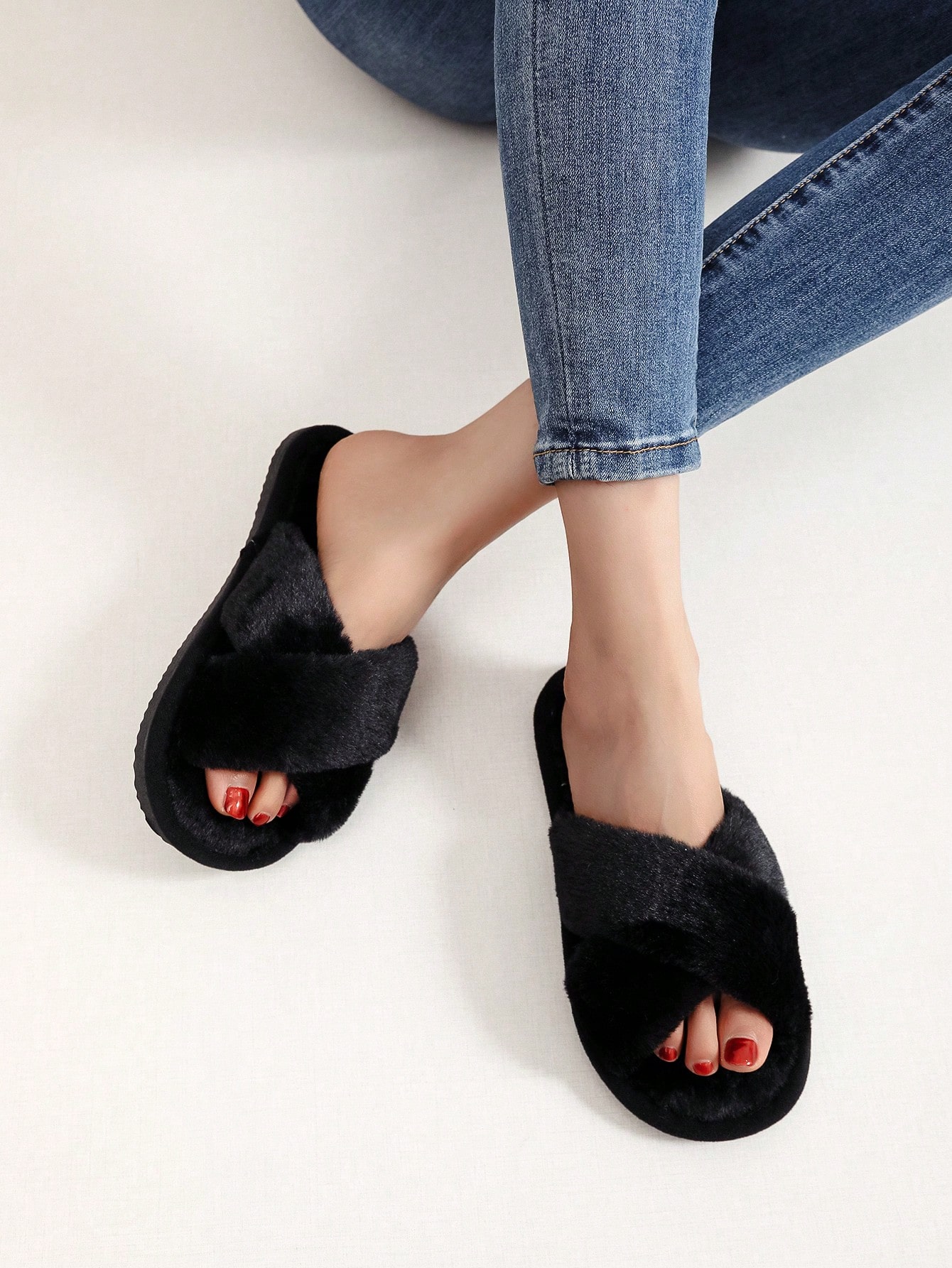 In Black Women Home Slippers