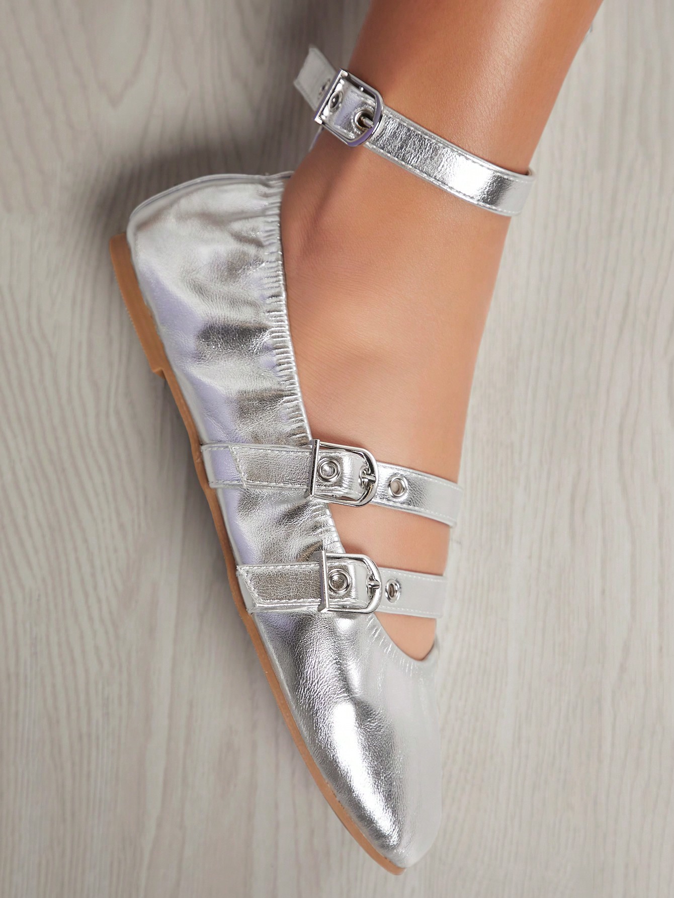 In Silver Women Flats