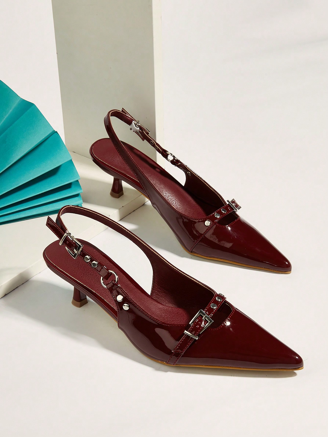 In Burgundy Women Pumps