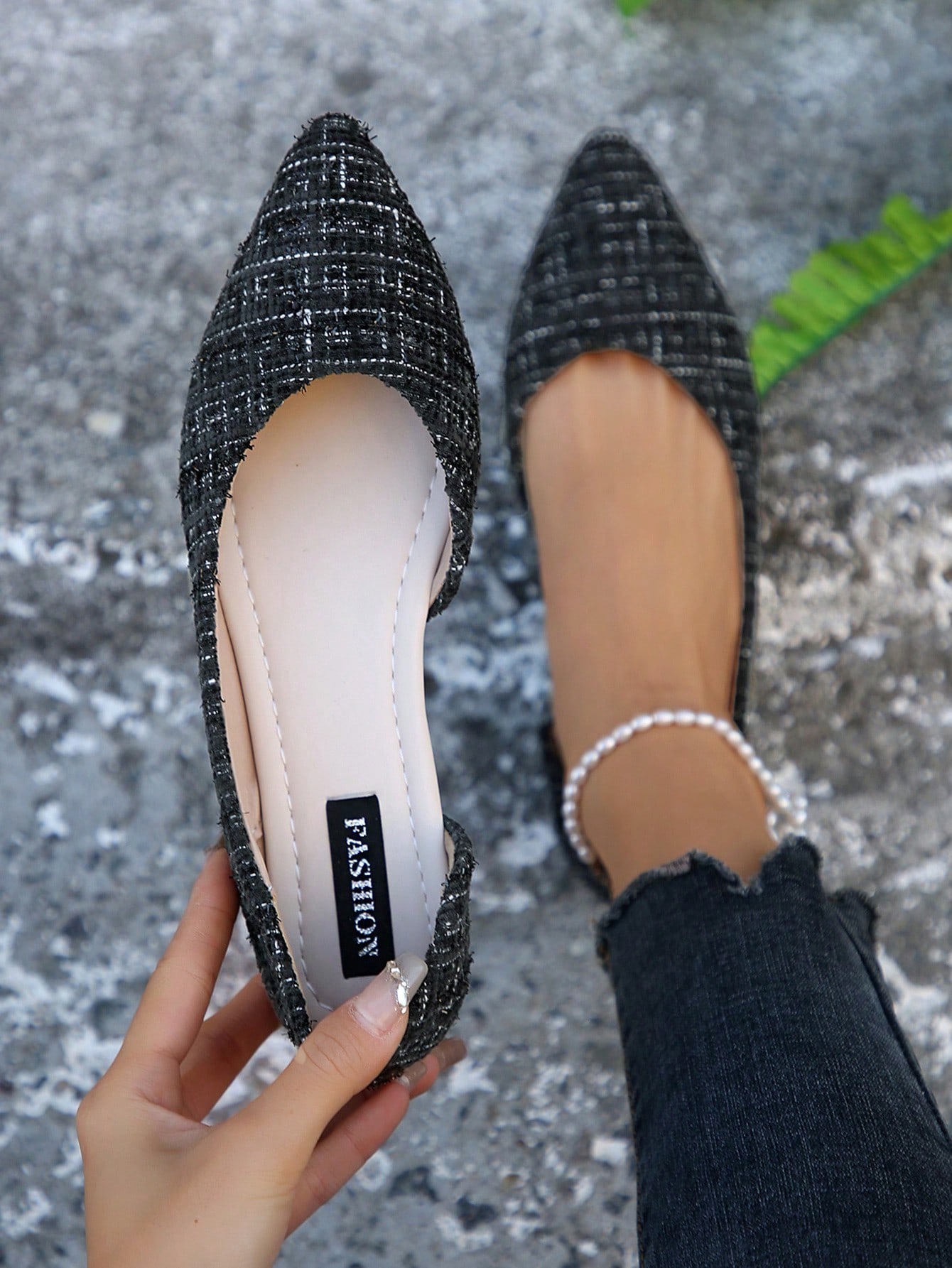 In Black Women Flats