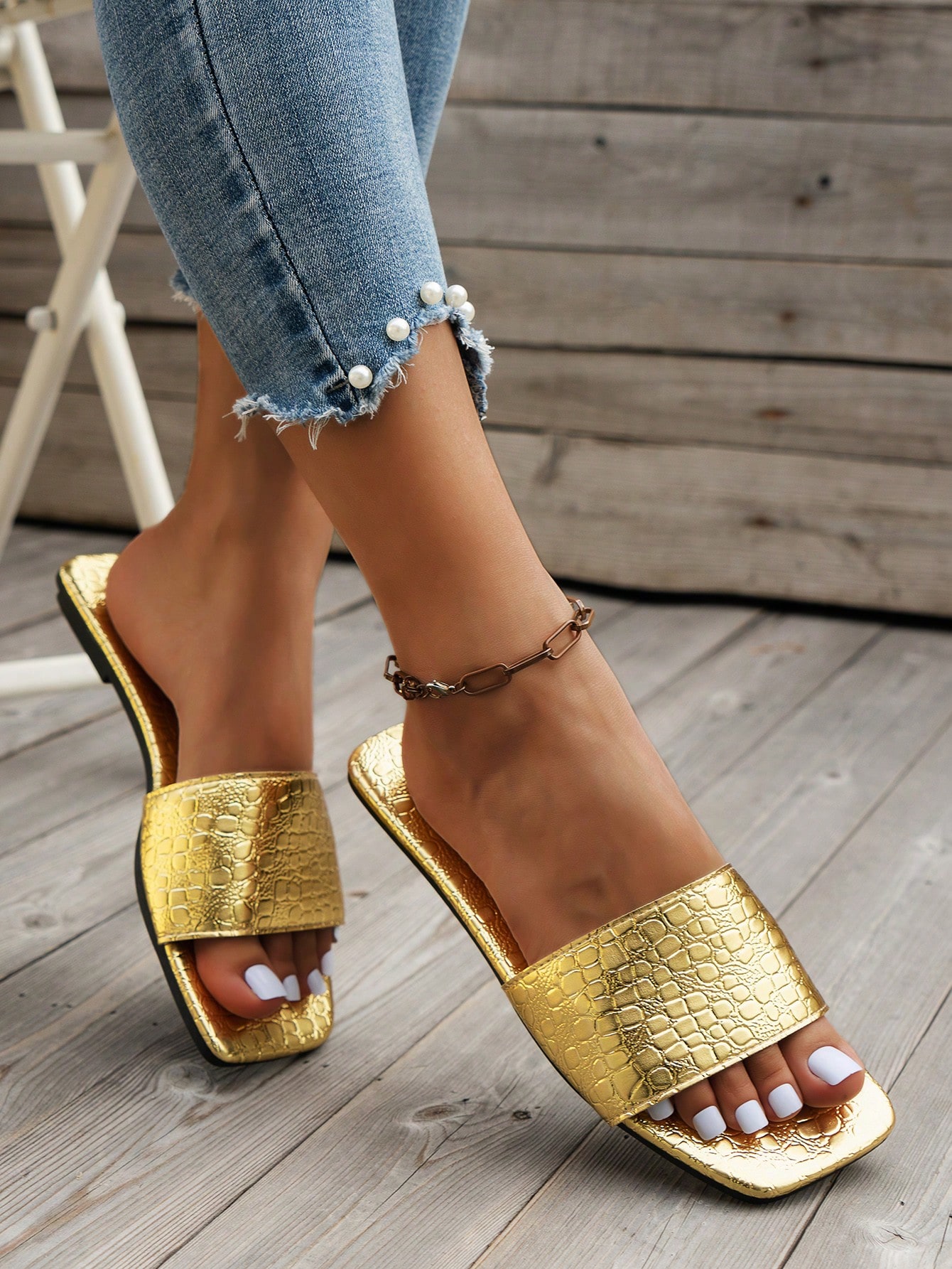 In Gold Women Shoes