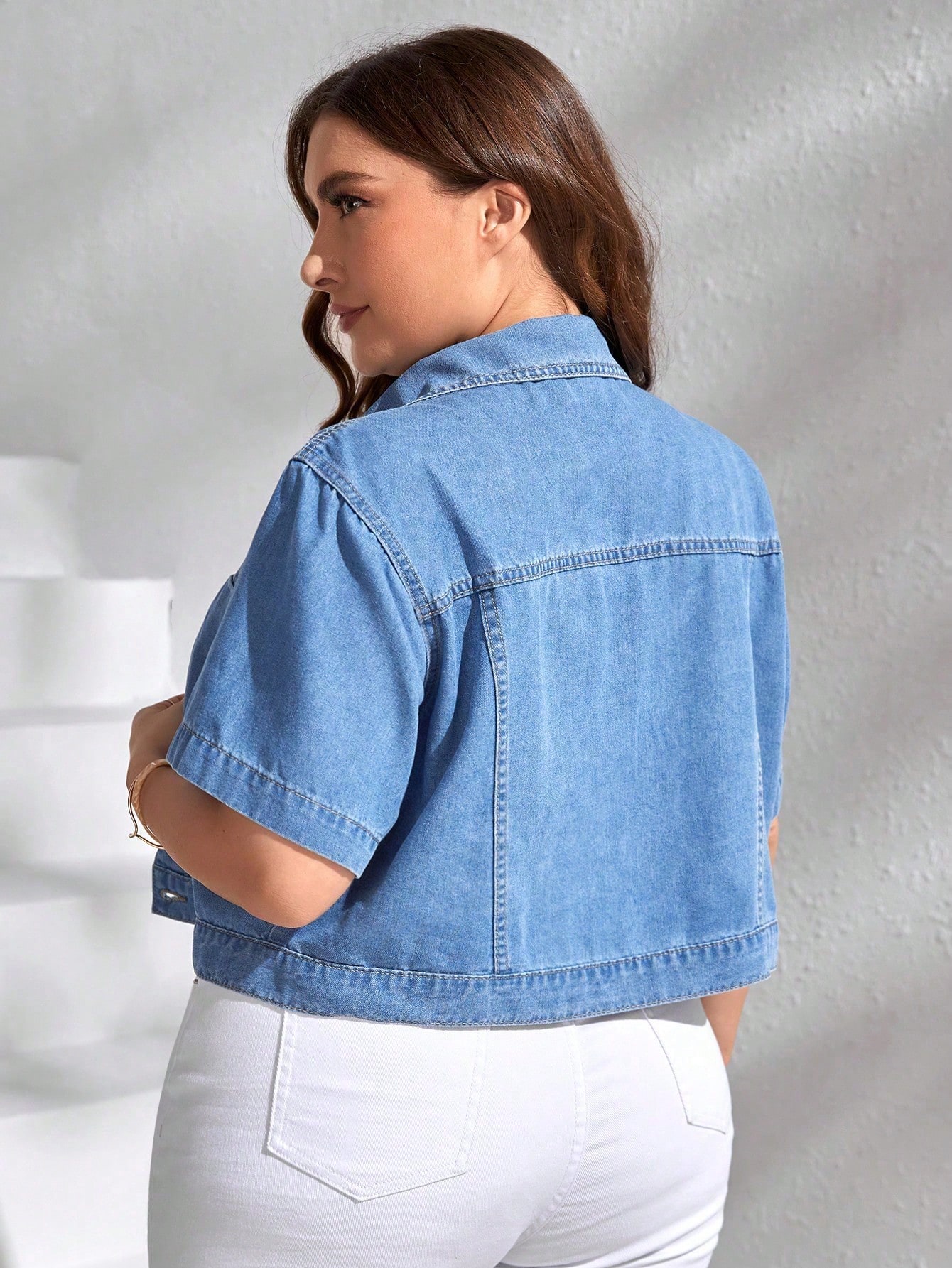 In Short Sleeve Plus Size Denim Jackets