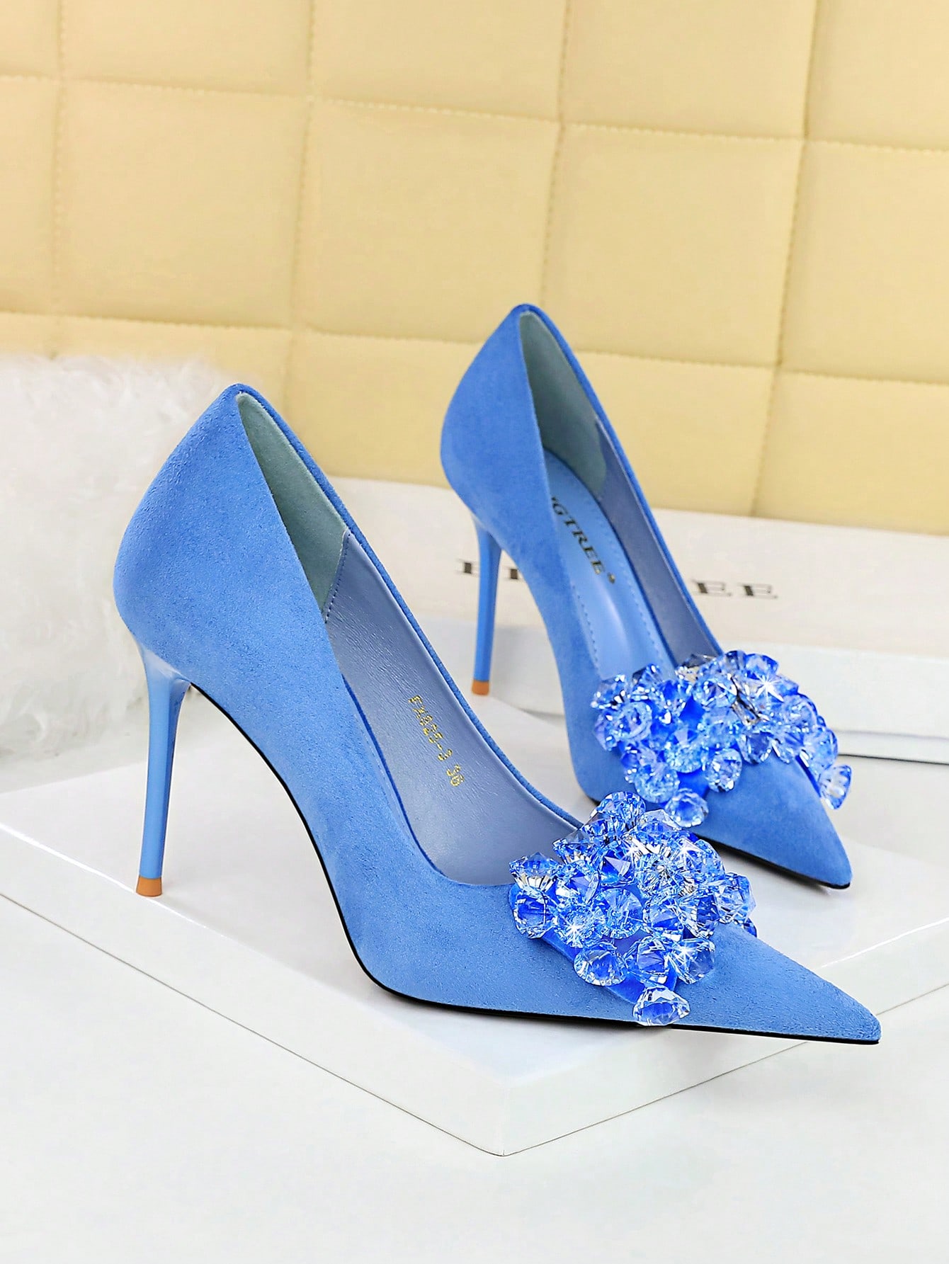 In Blue Women Pumps