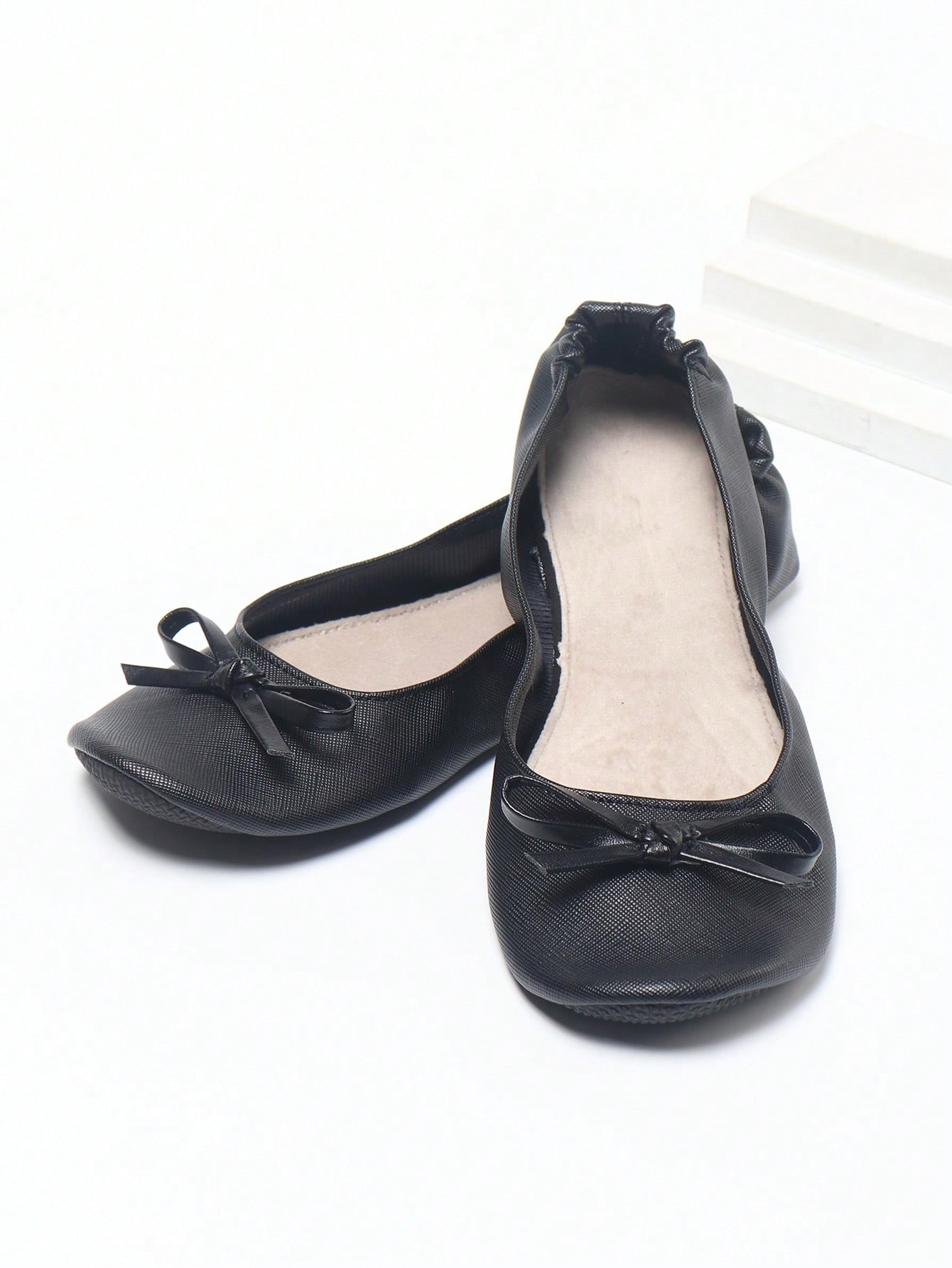 Women Flats Below $9.99