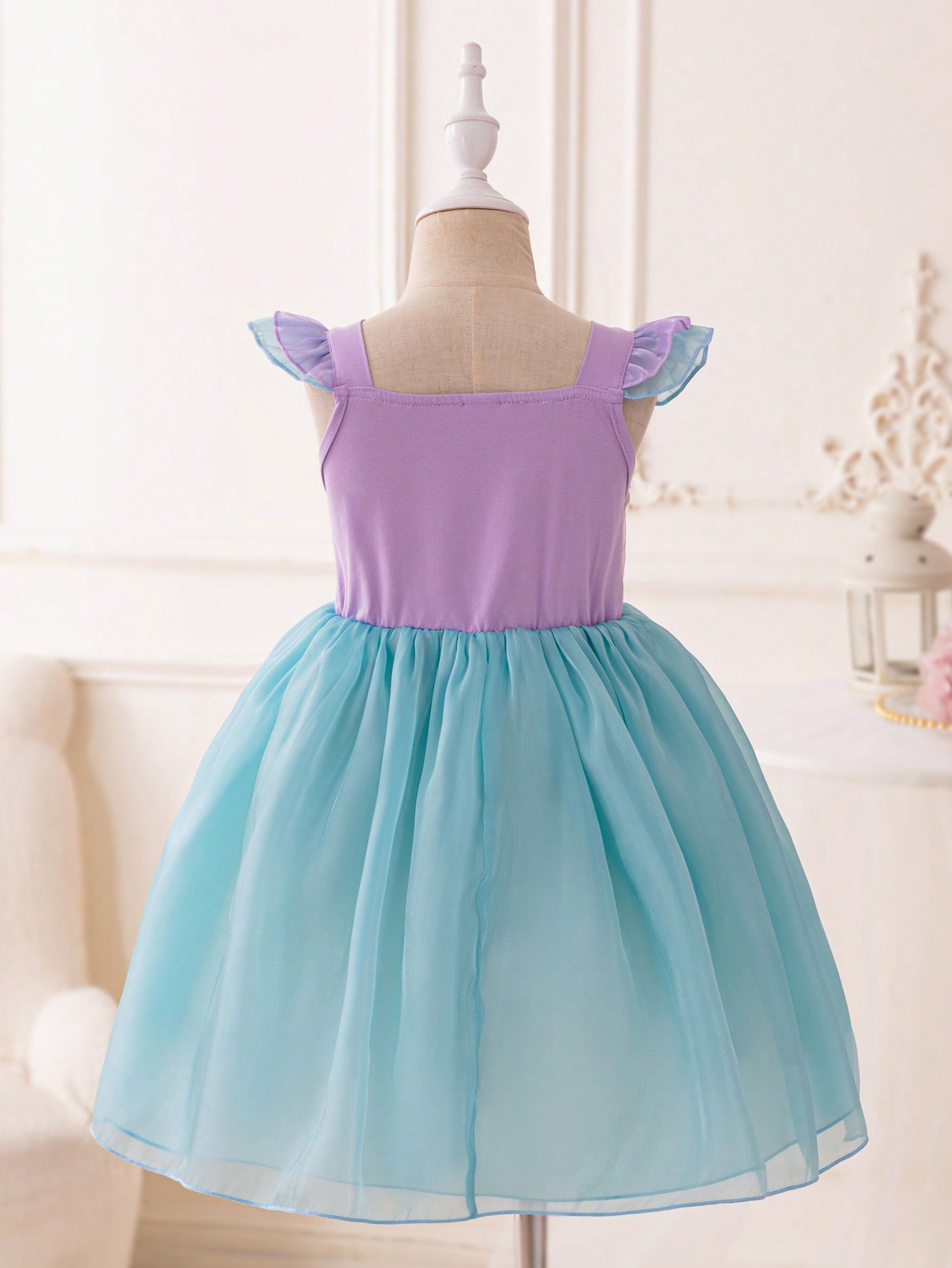 Young Girls Partywear