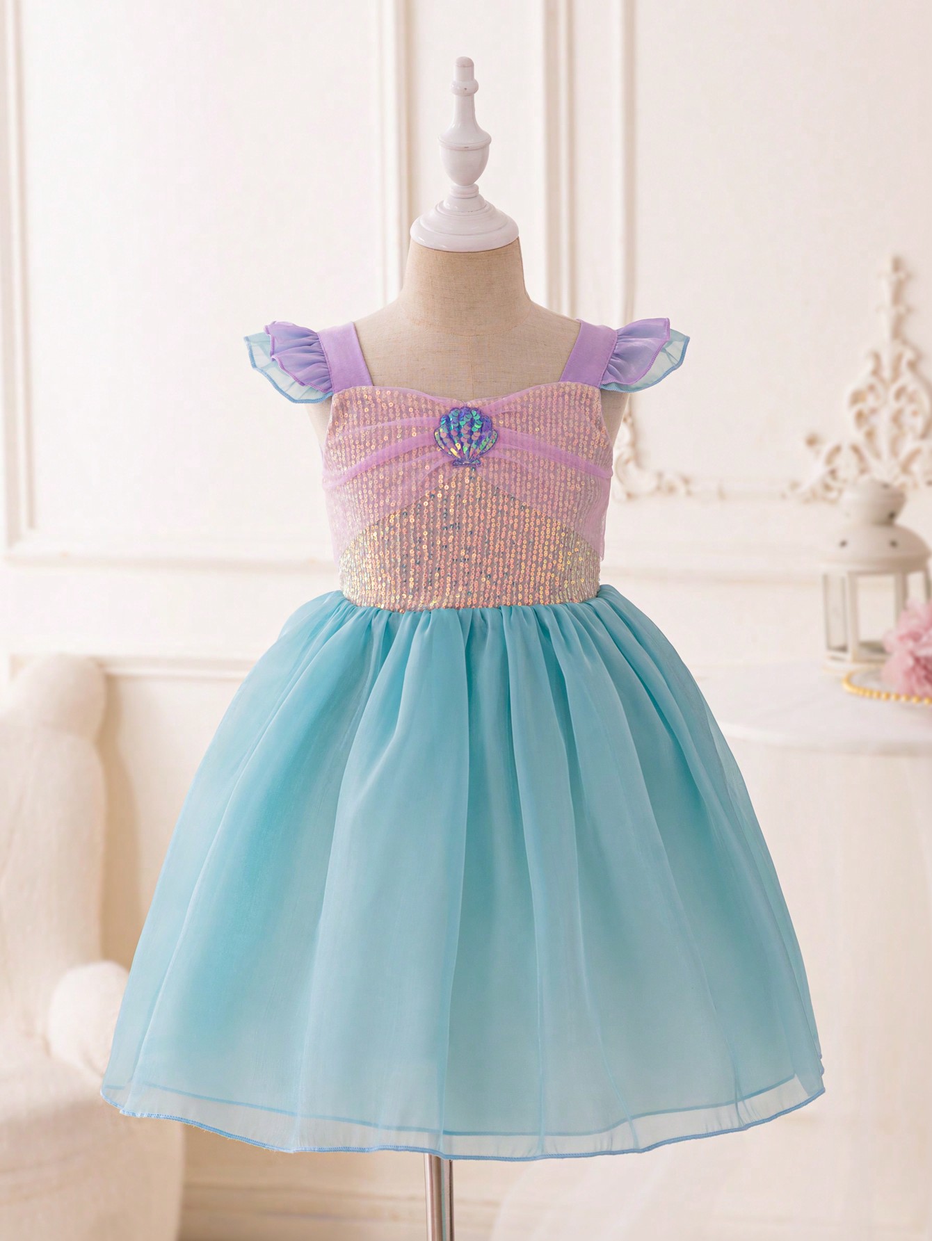 Young Girls Partywear