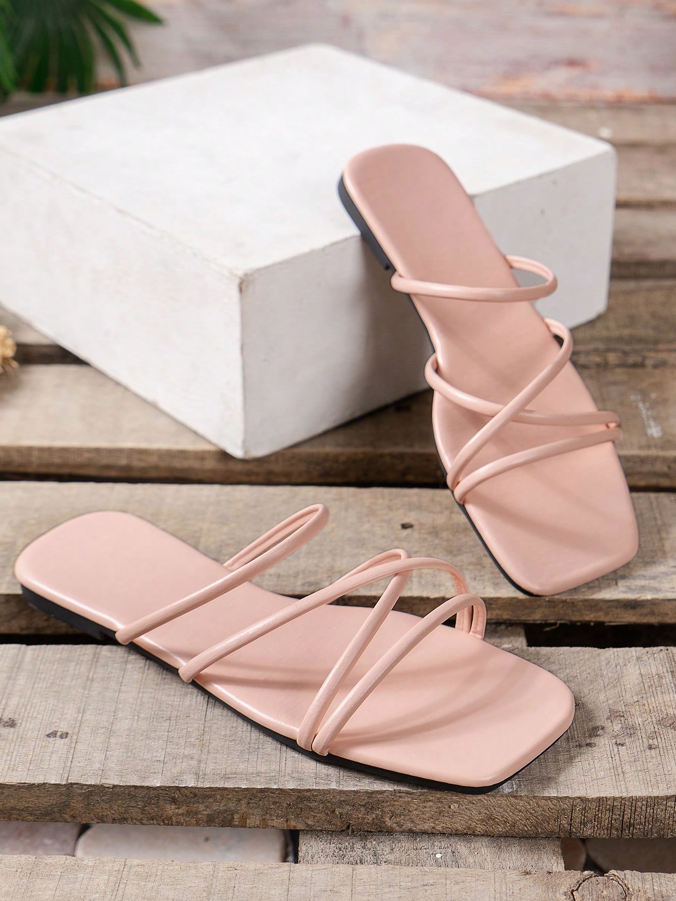 In Baby Pink Women Flat Sandals