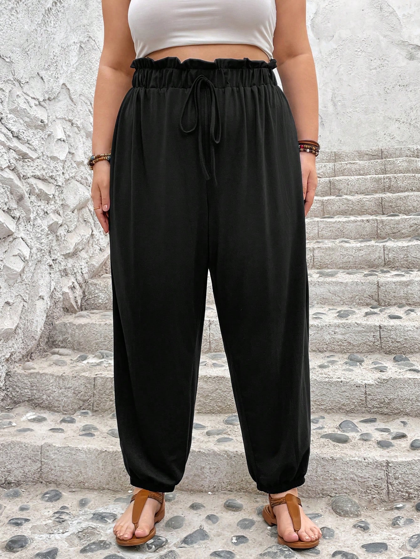 In Black Plus Size Sweatpants