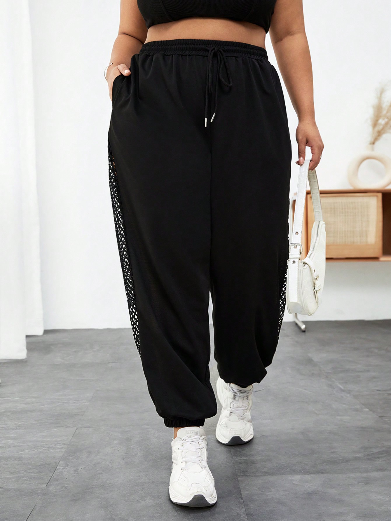 In Black Plus Size Sweatpants