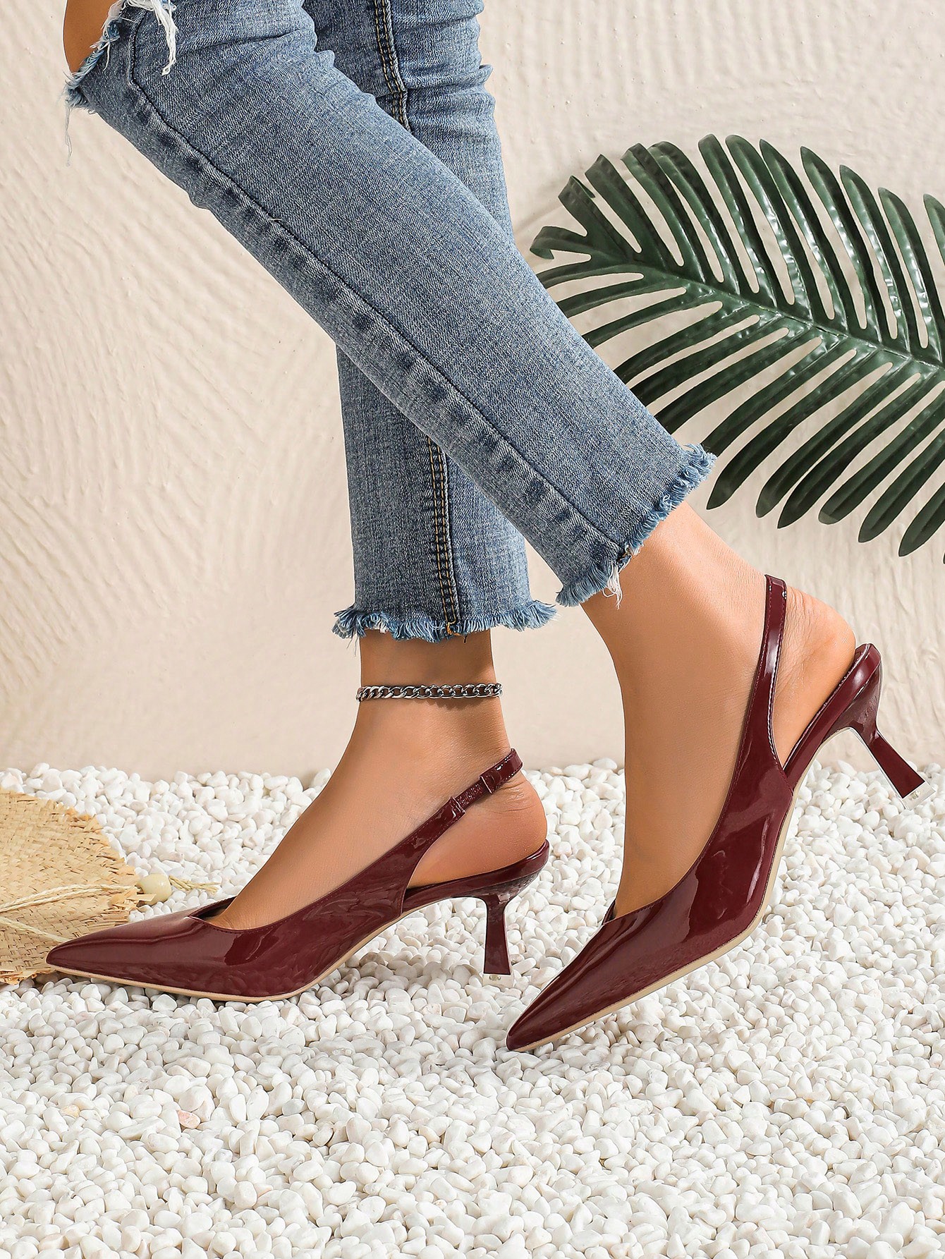 In Burgundy Women Pumps