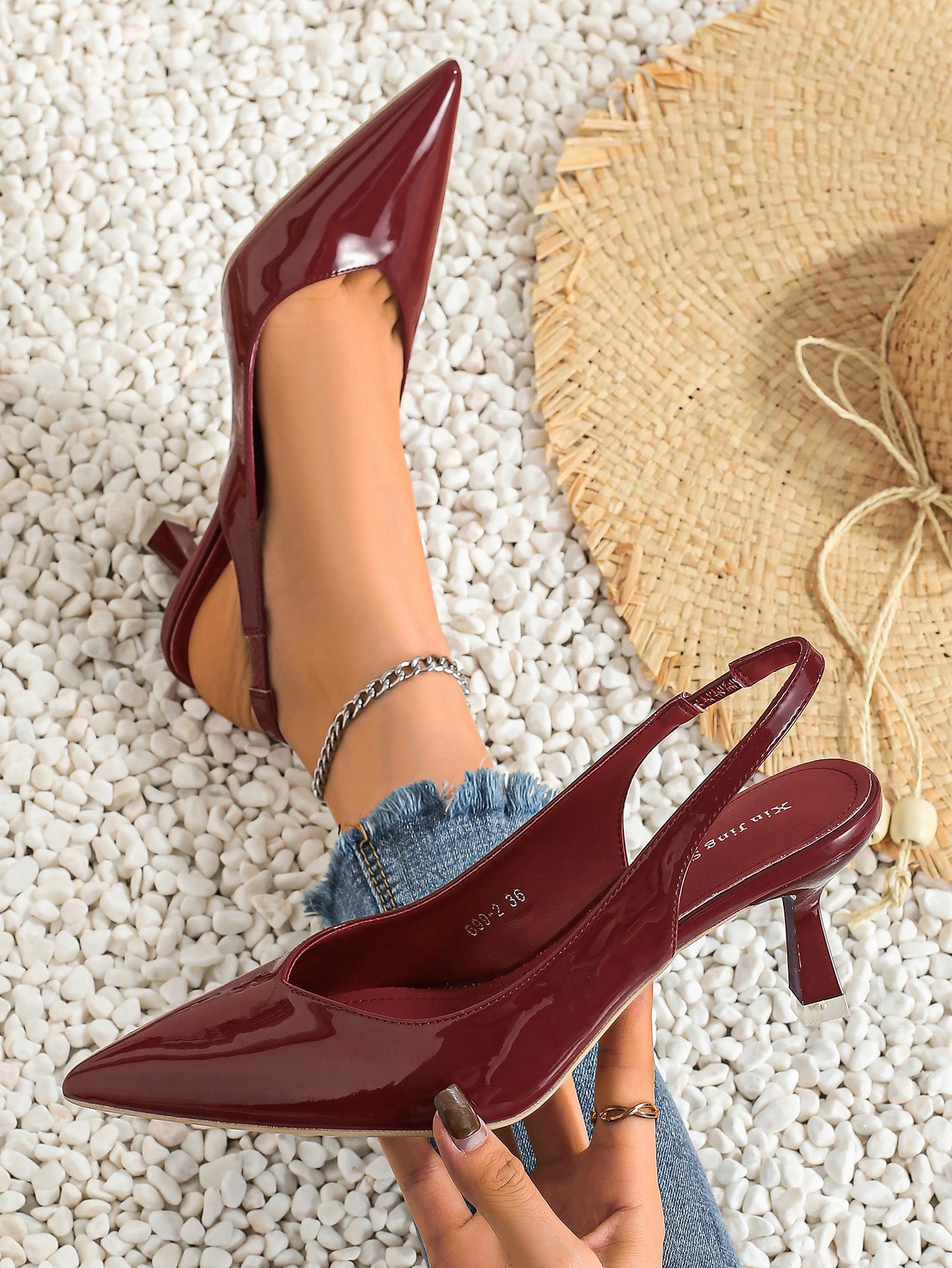 In Burgundy Women Pumps