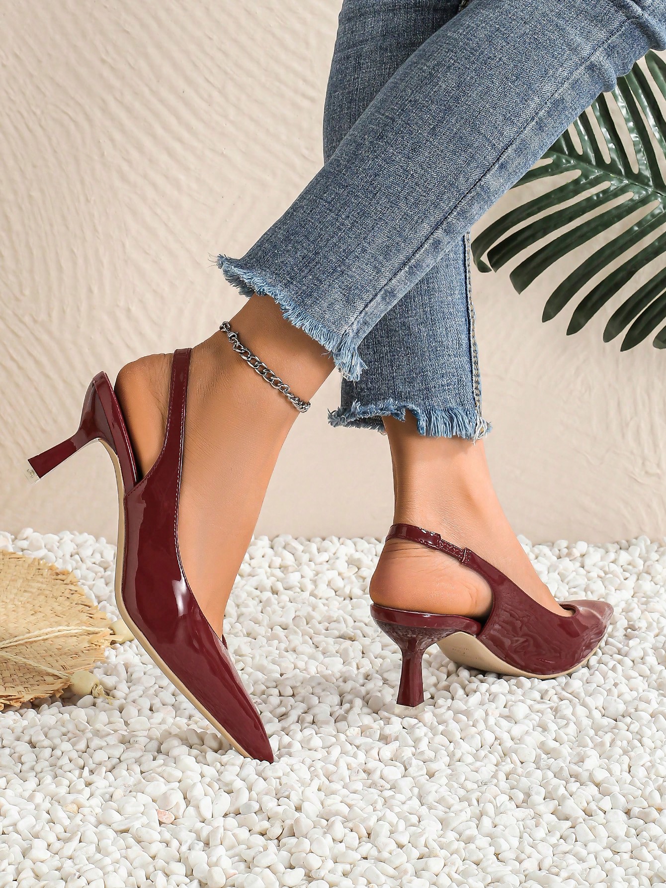 In Burgundy Women Pumps