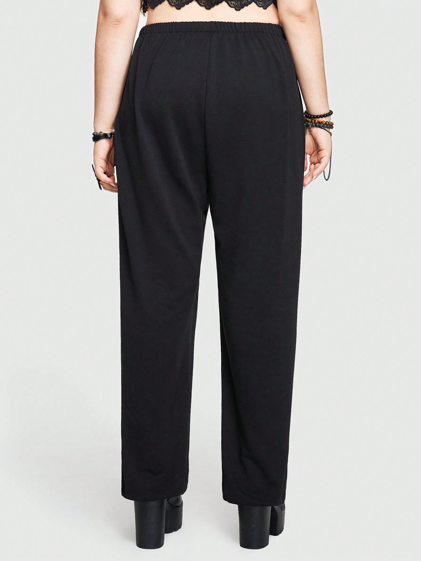 In Black Plus Size Sweatpants