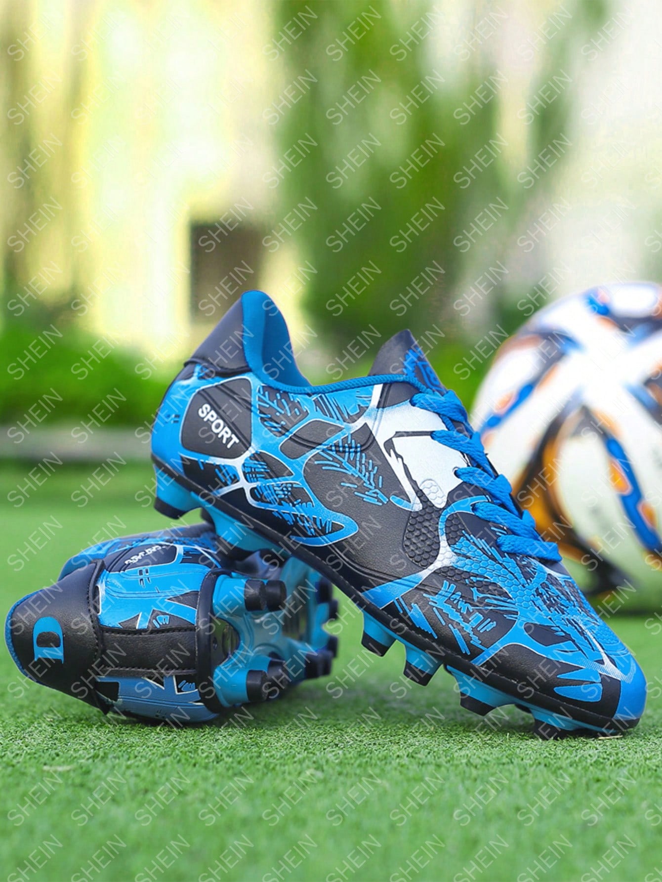 Kids Soccer Shoes