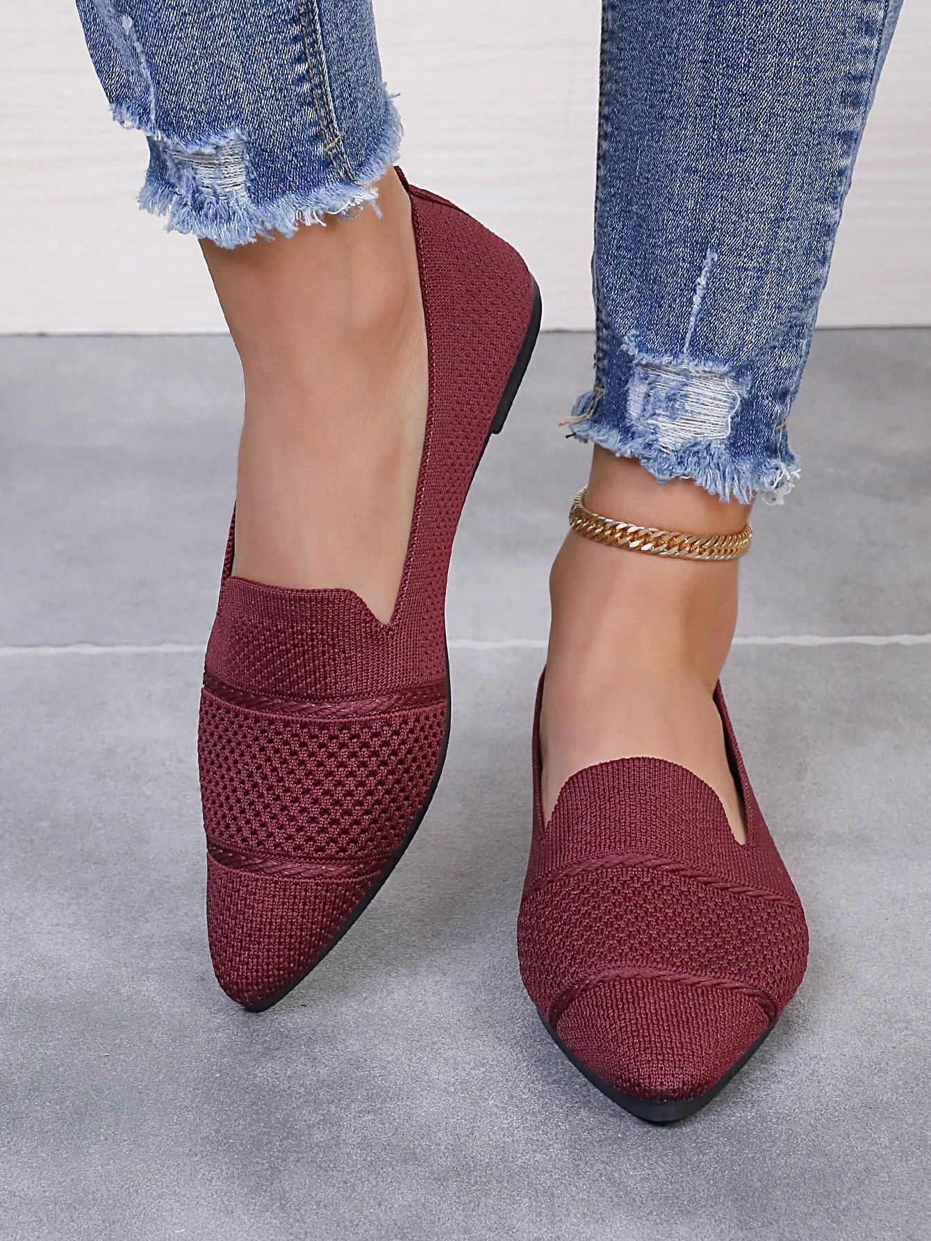 In Burgundy Women Flats