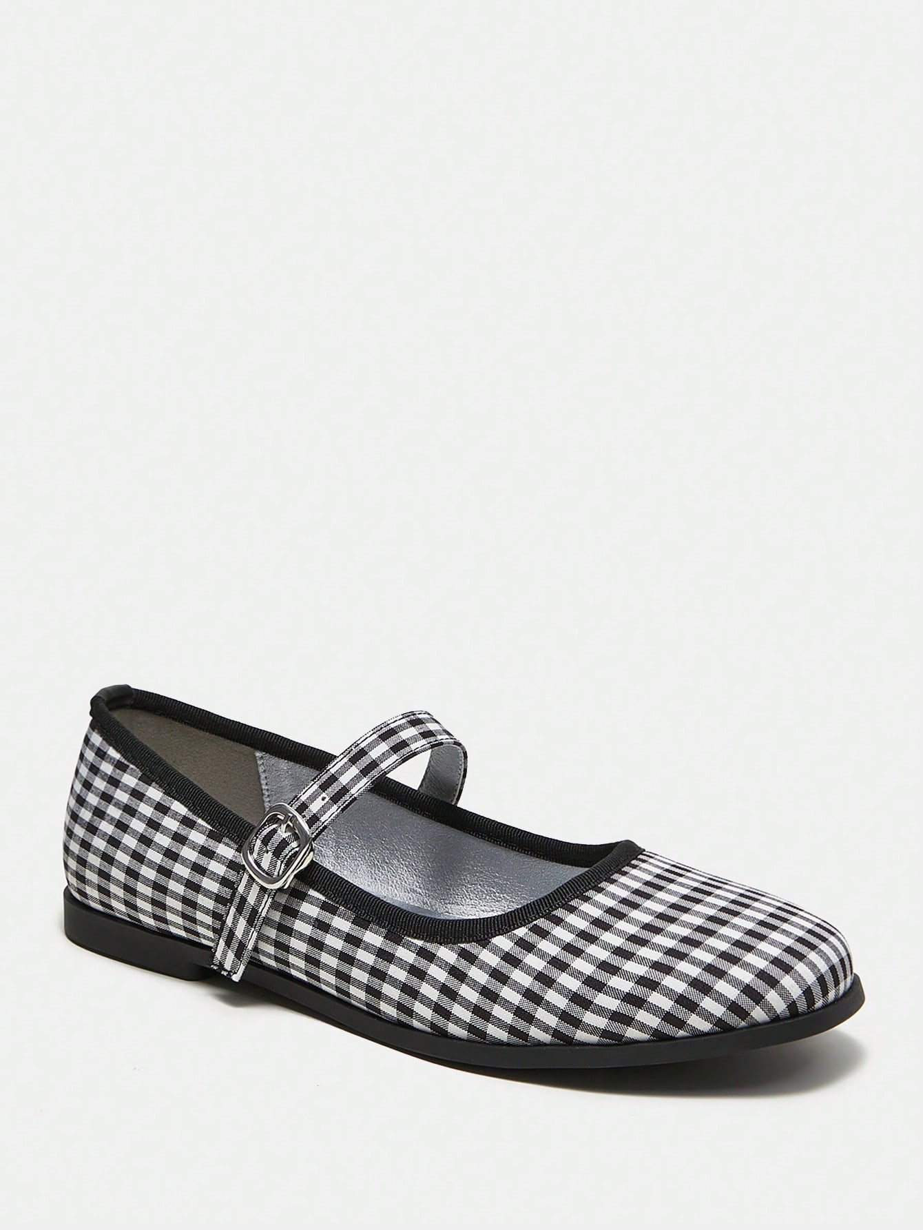 In Black and White Women Flats