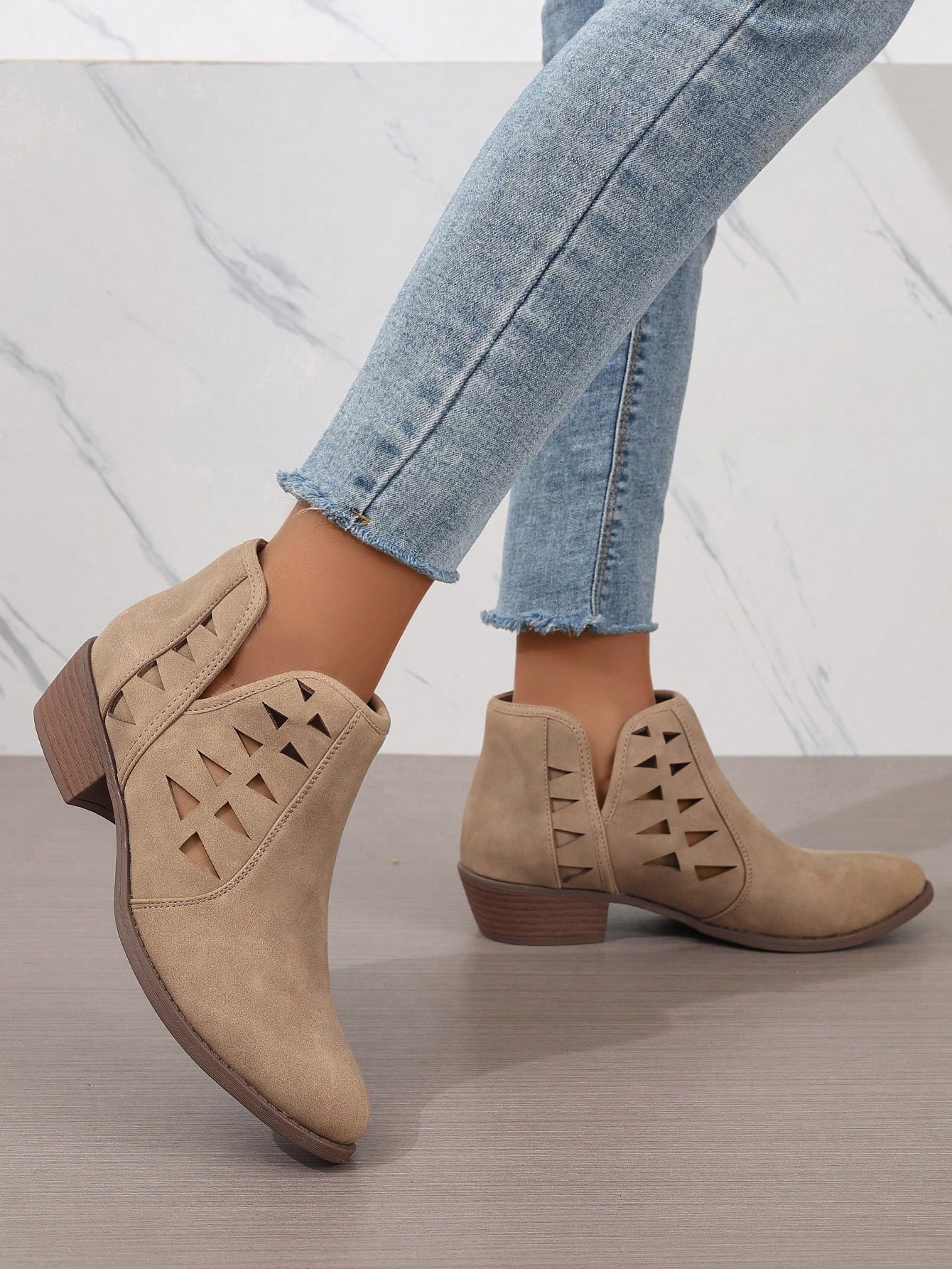 In Khaki Women Fashion Boots