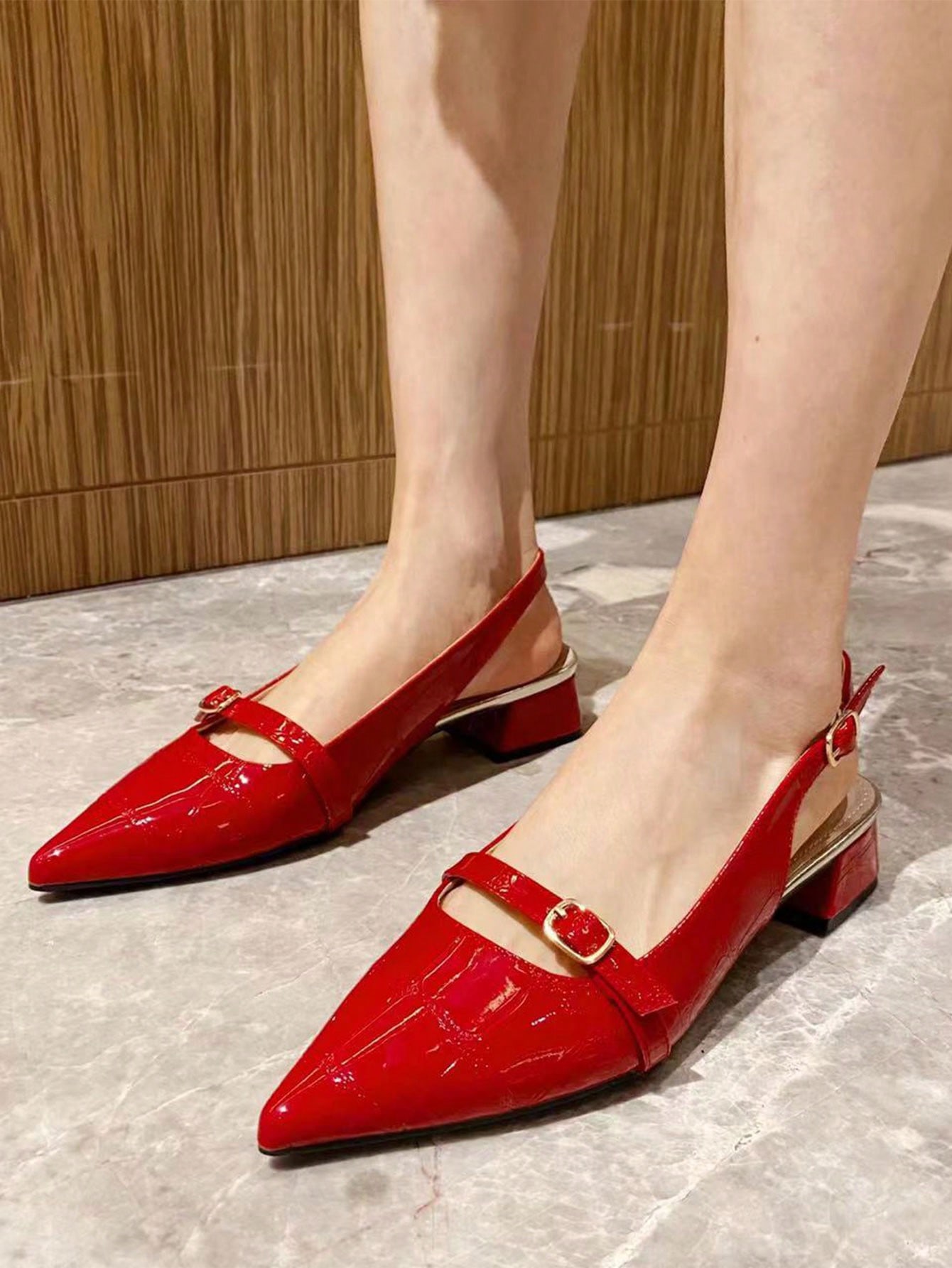 In Red Women Flats