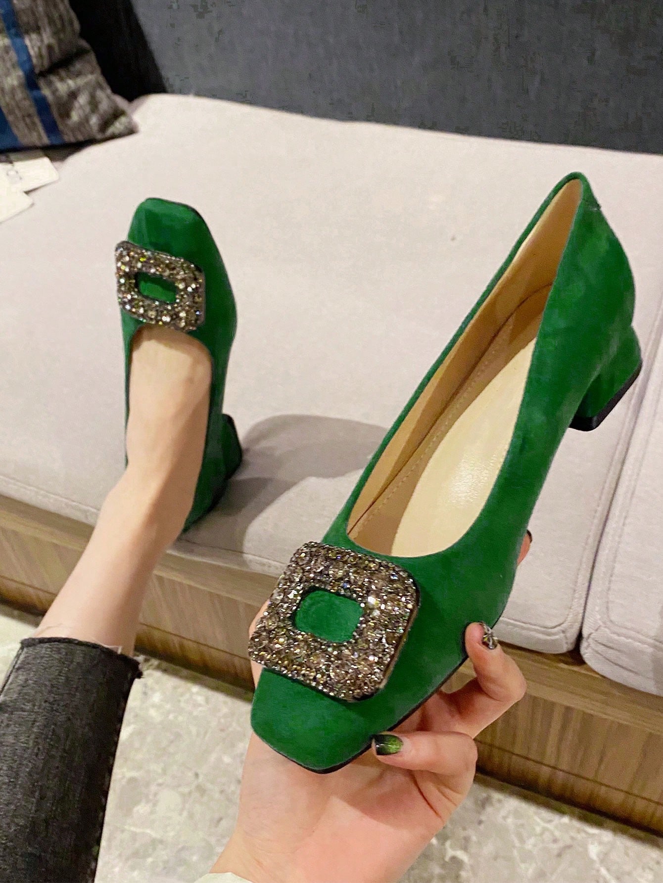 In Green Women Flats