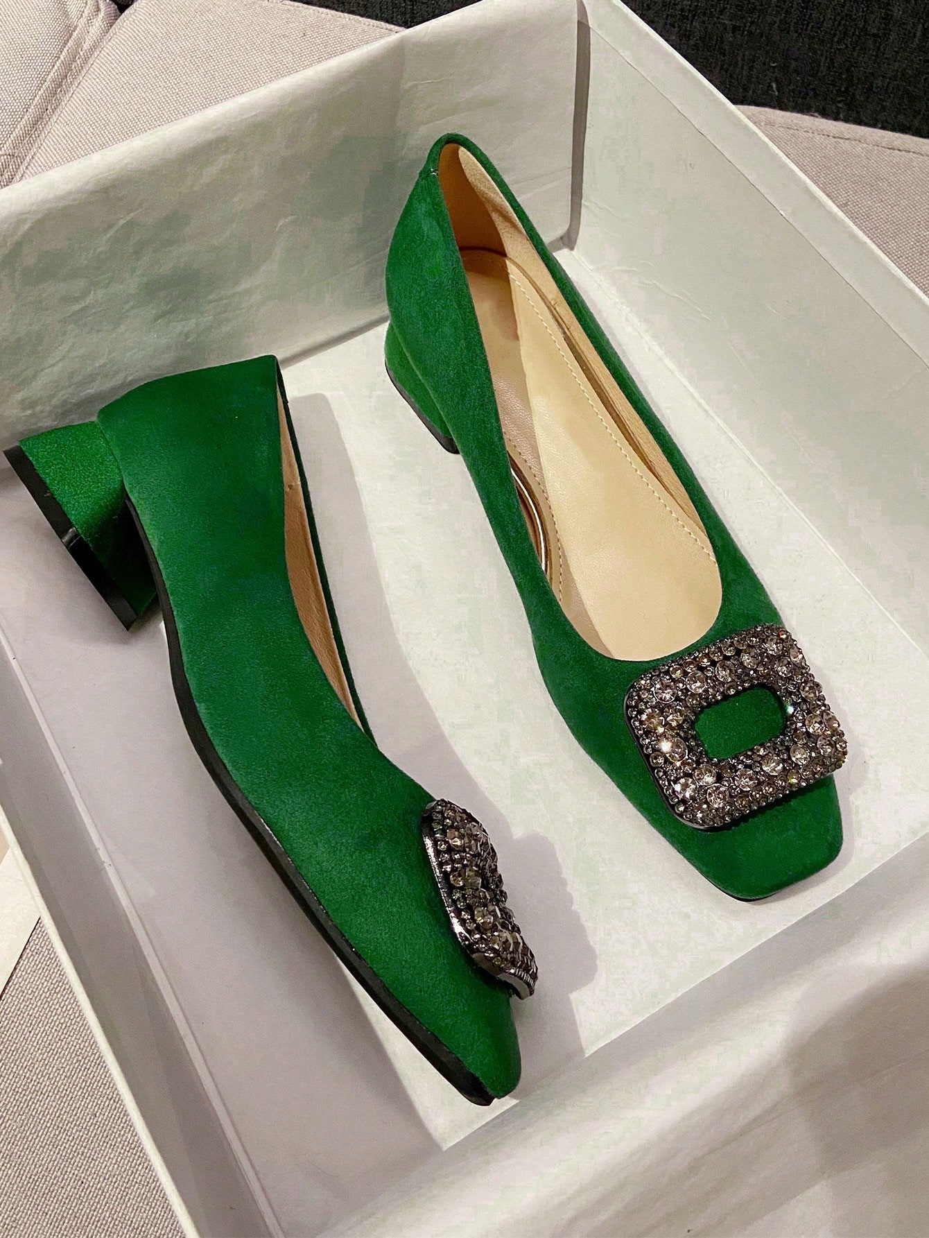 In Green Women Flats