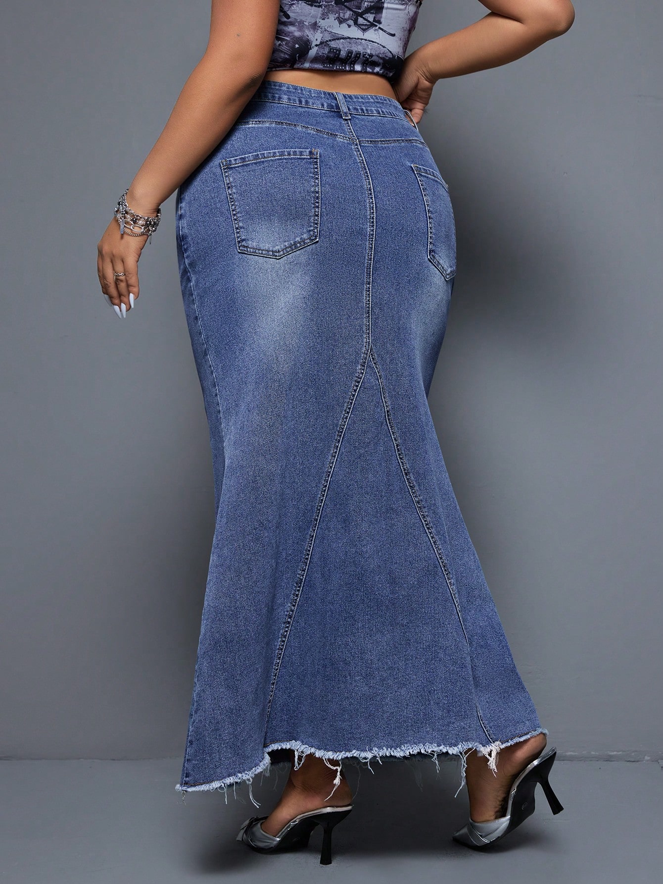 Plus Size Denim Skirts