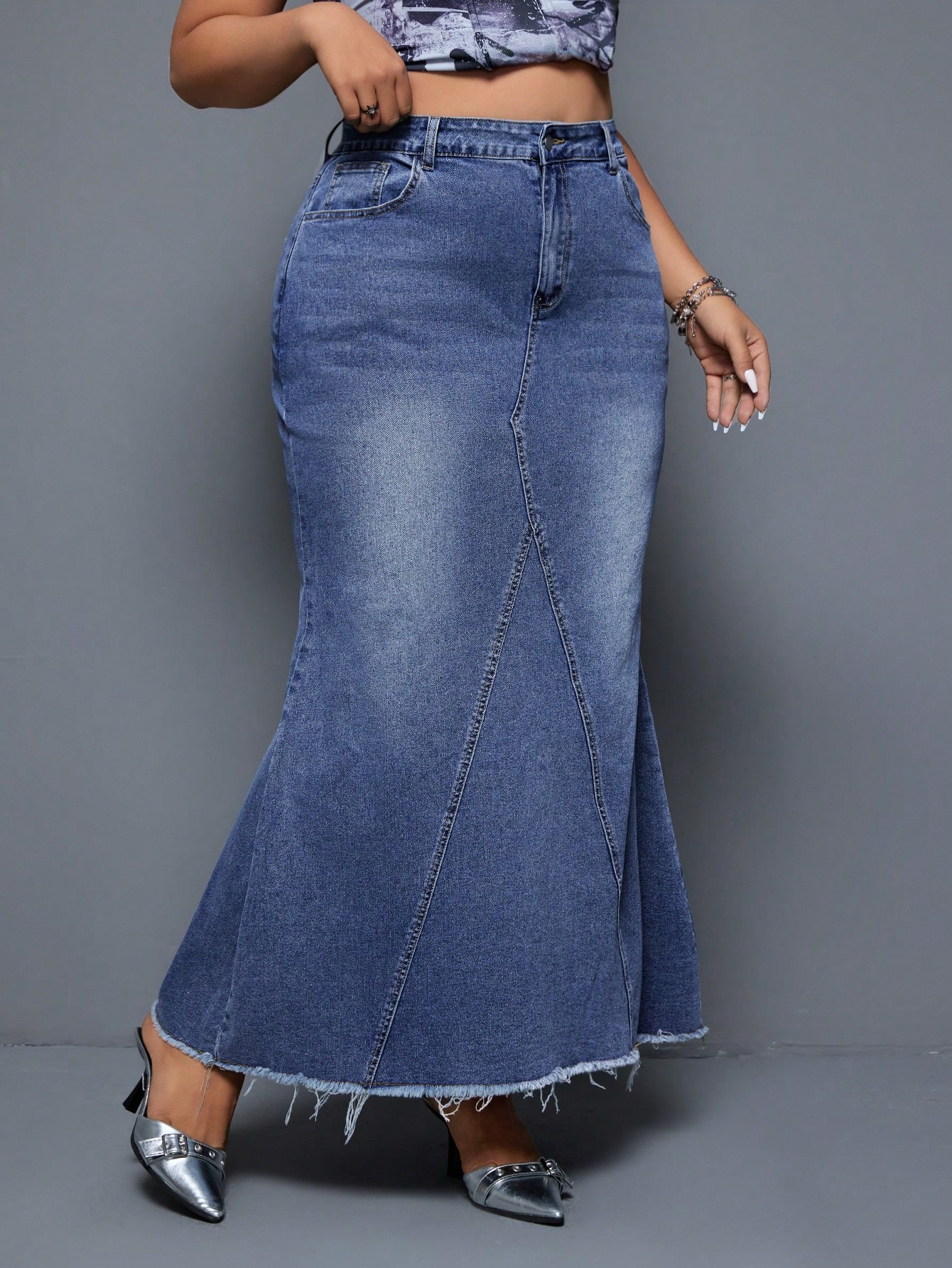 Plus Size Denim Skirts