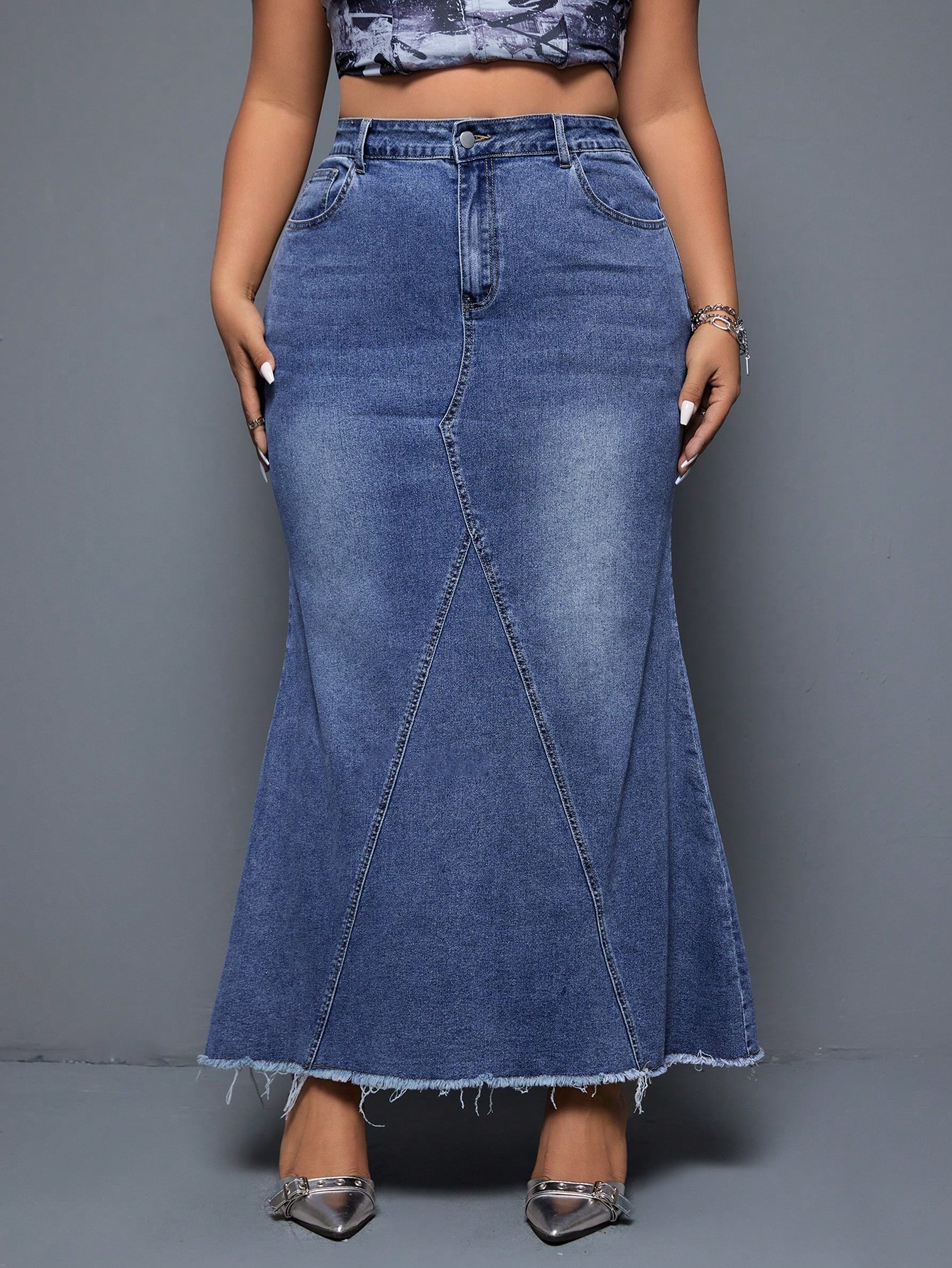 Plus Size Denim Skirts