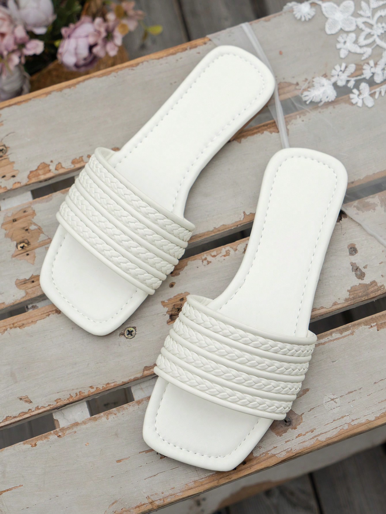 In White Women Flat Sandals