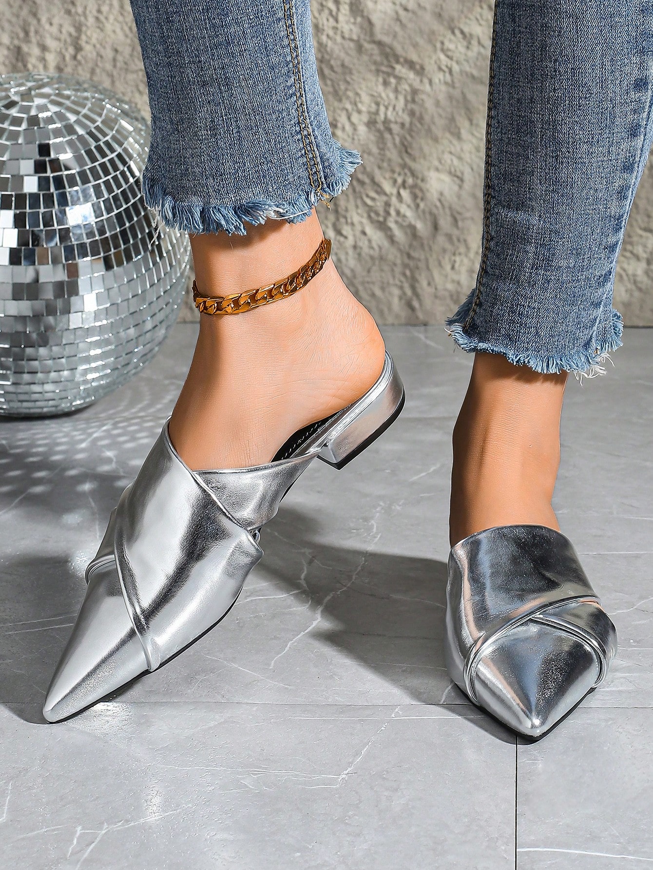 In Silver Women Flats