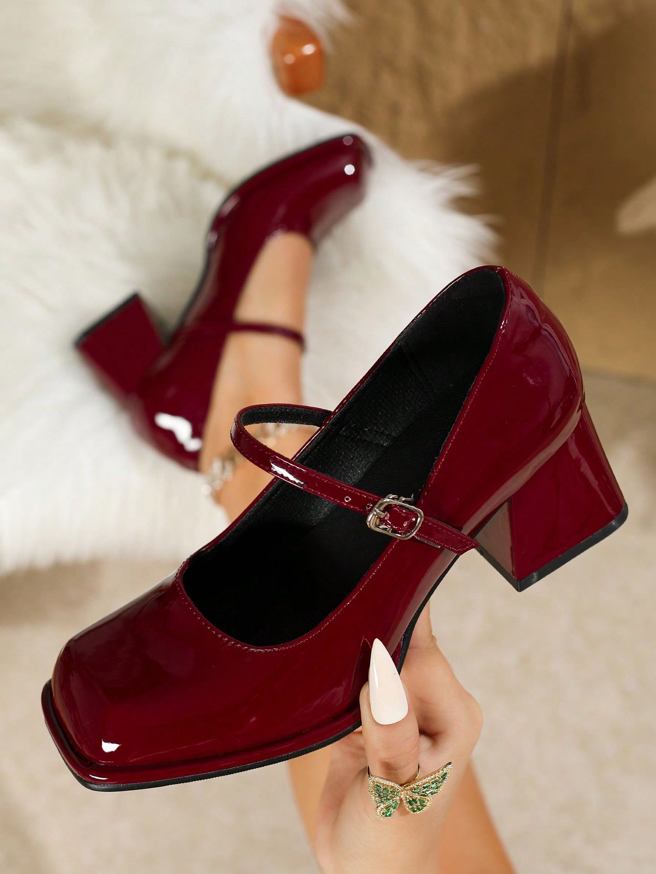 In Burgundy Women Pumps