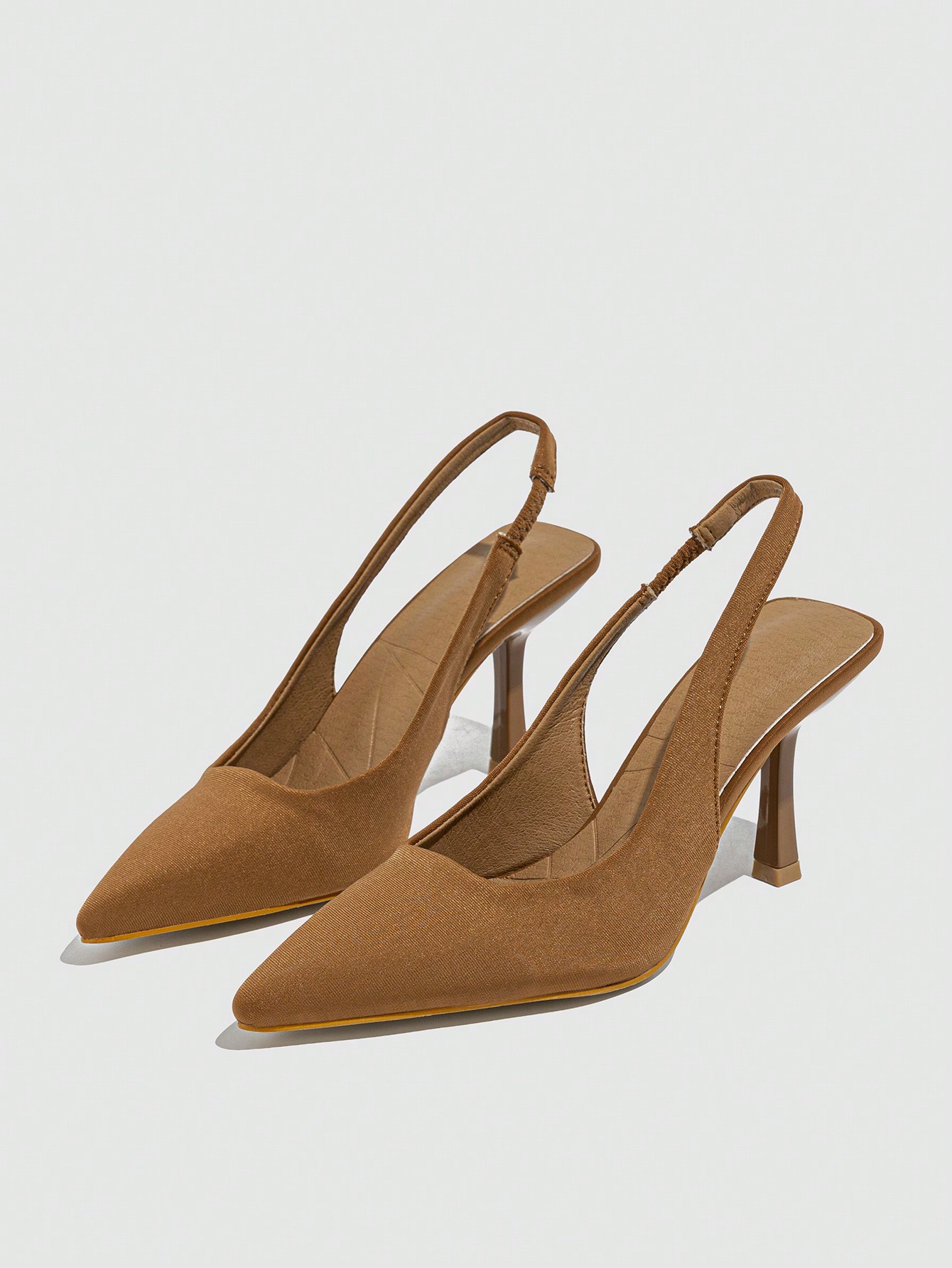 In Camel Women Pumps