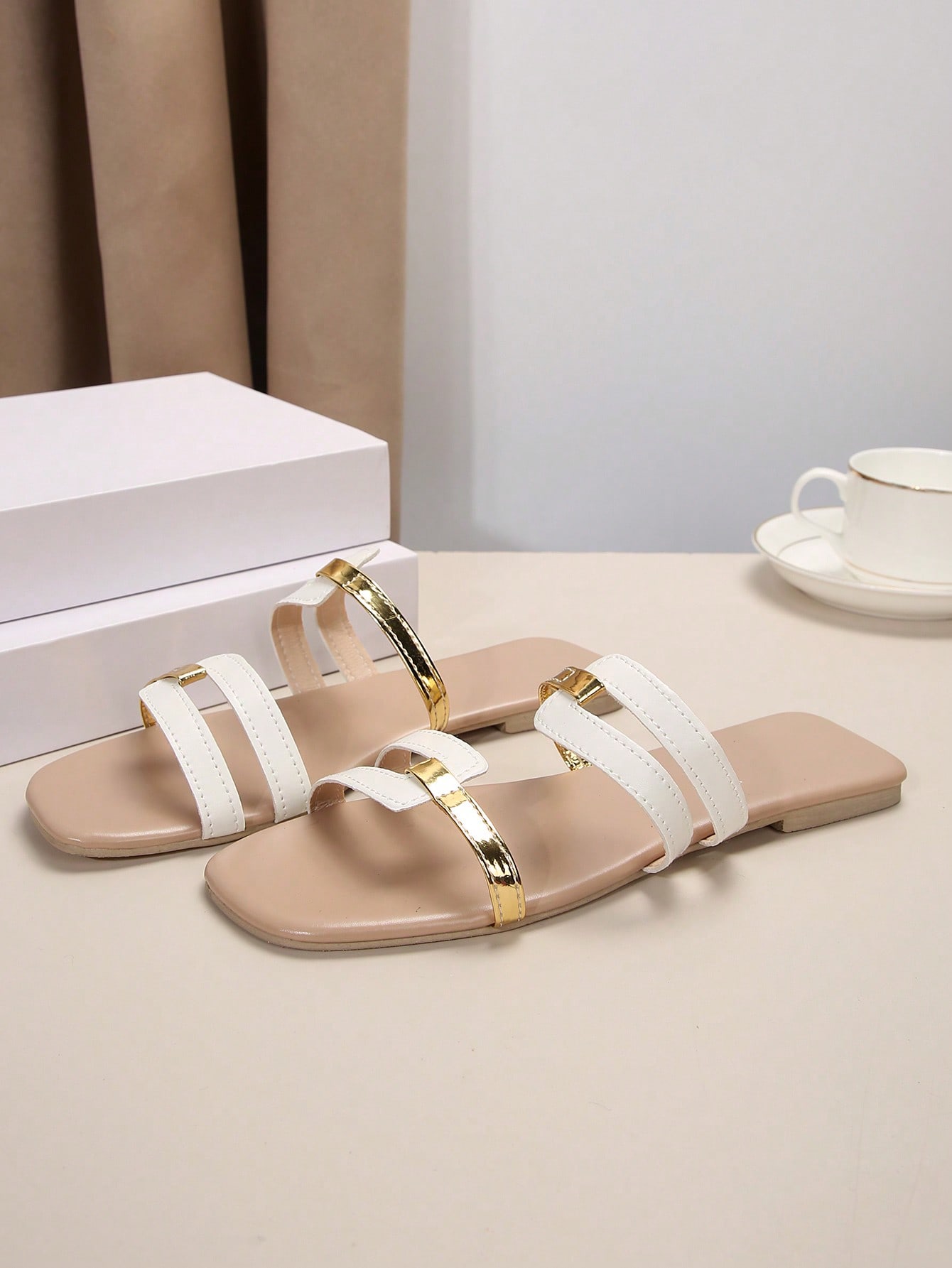 In White Women Flat Sandals