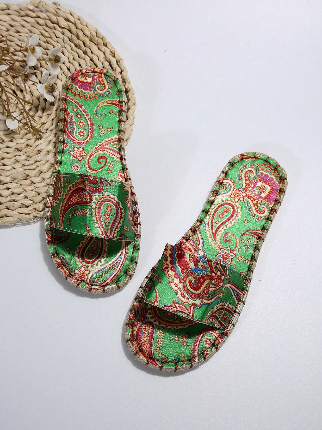 In Green Women Flat Sandals