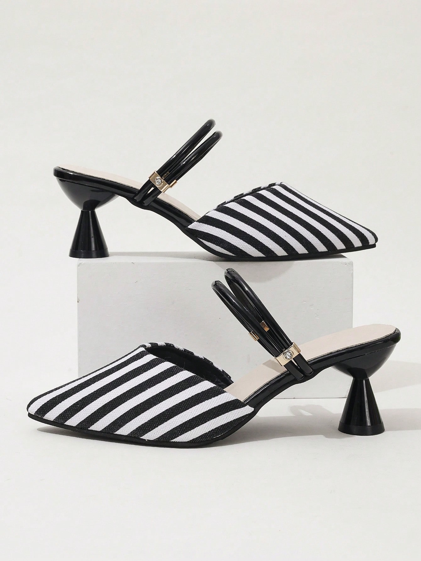 In Black and White Women Pumps