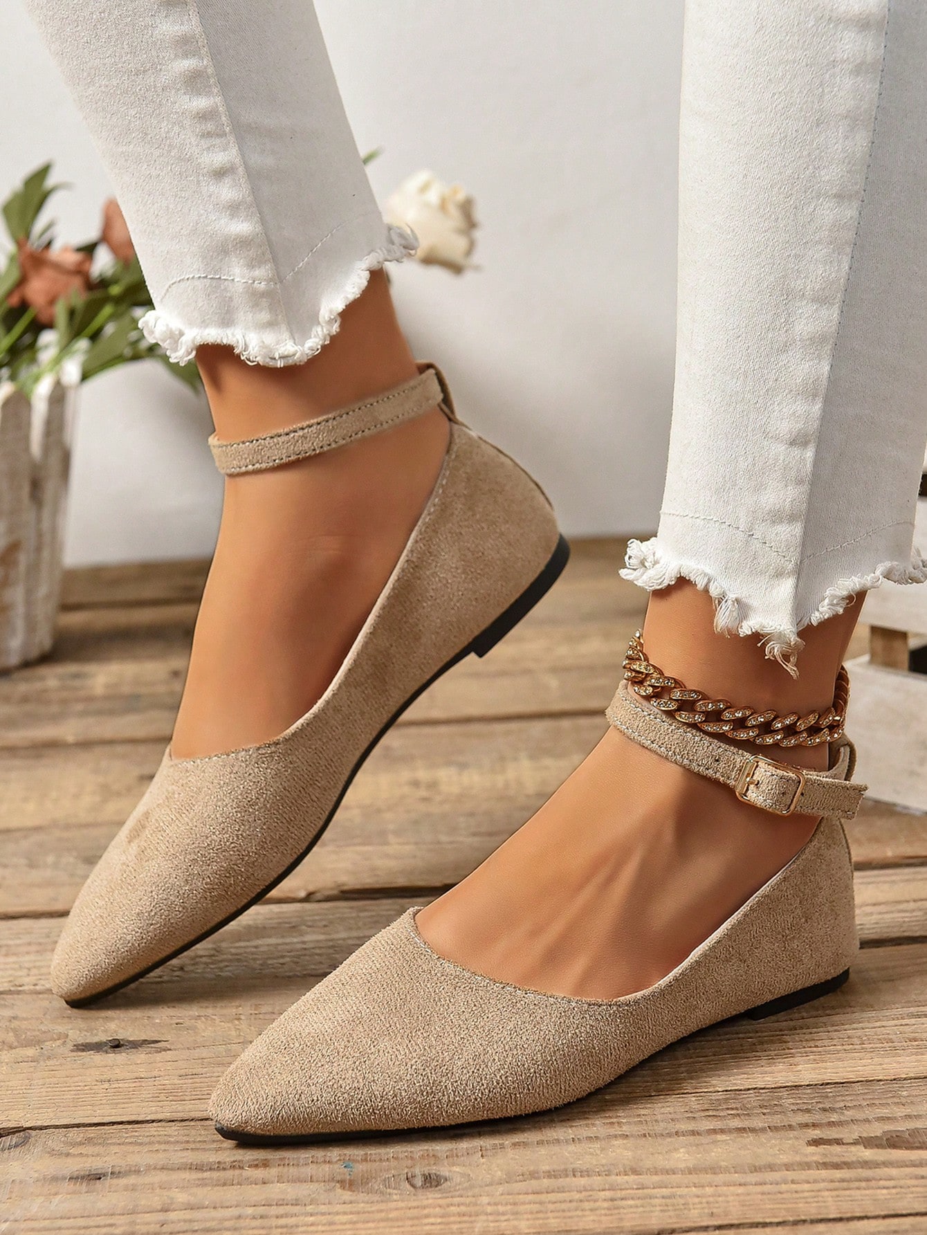 Women Flats Below $9.99