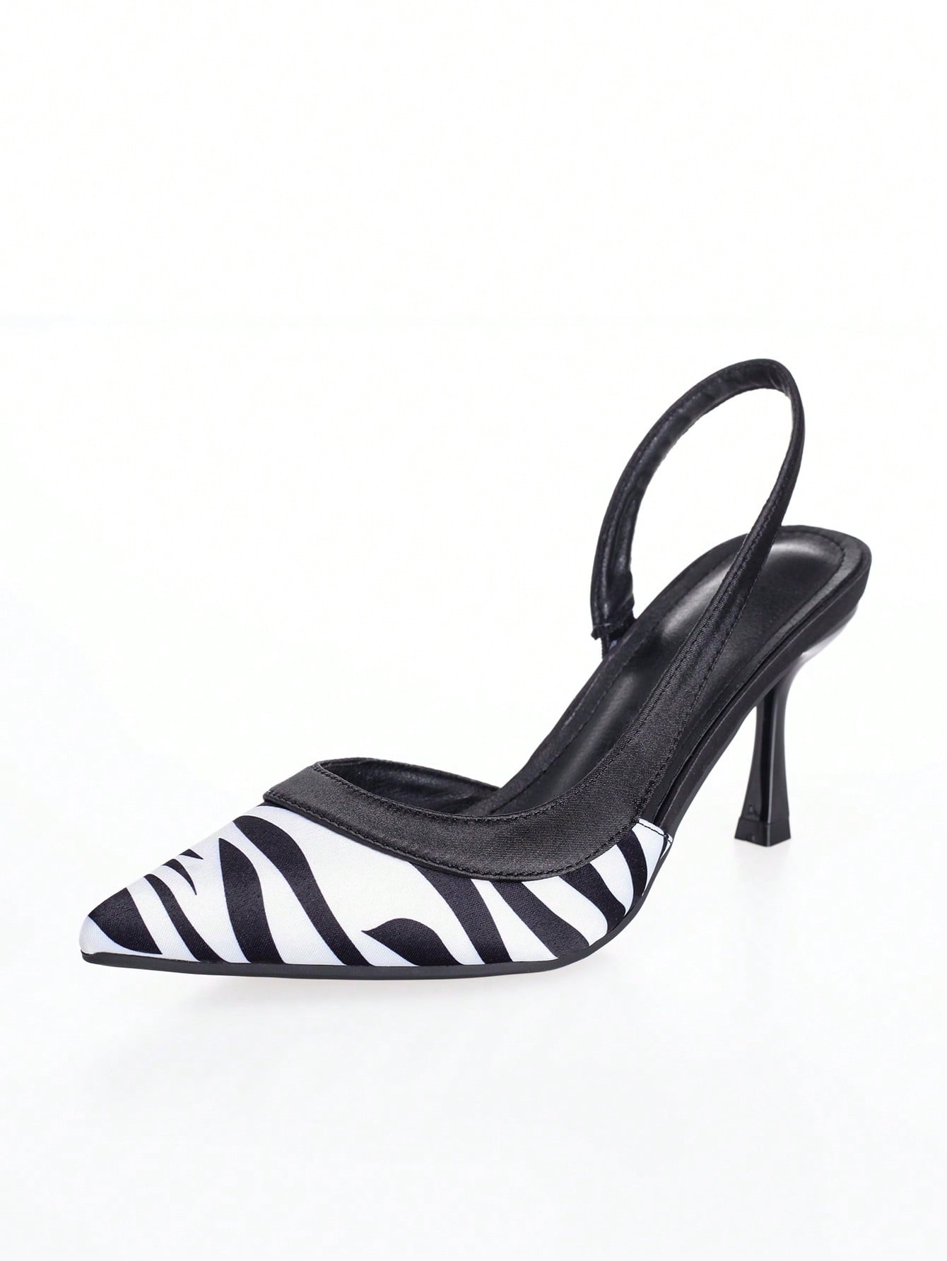 In Black and White Women Pumps